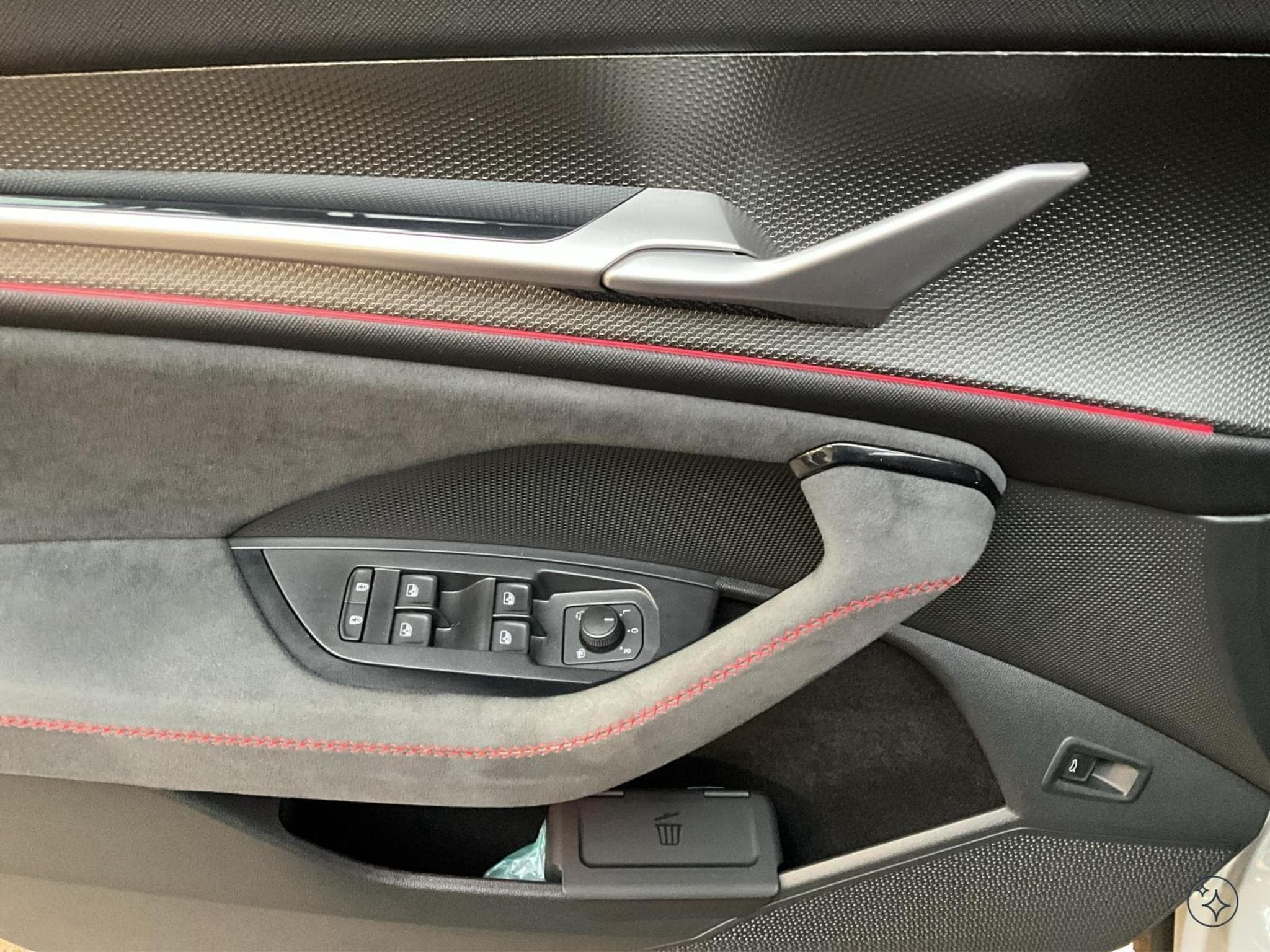 Skoda Kodiaq RS+DSG+4x4+P.Simply&Clever+AHK+Pano+Led+NAVI+DAB (2026) - Foto 14