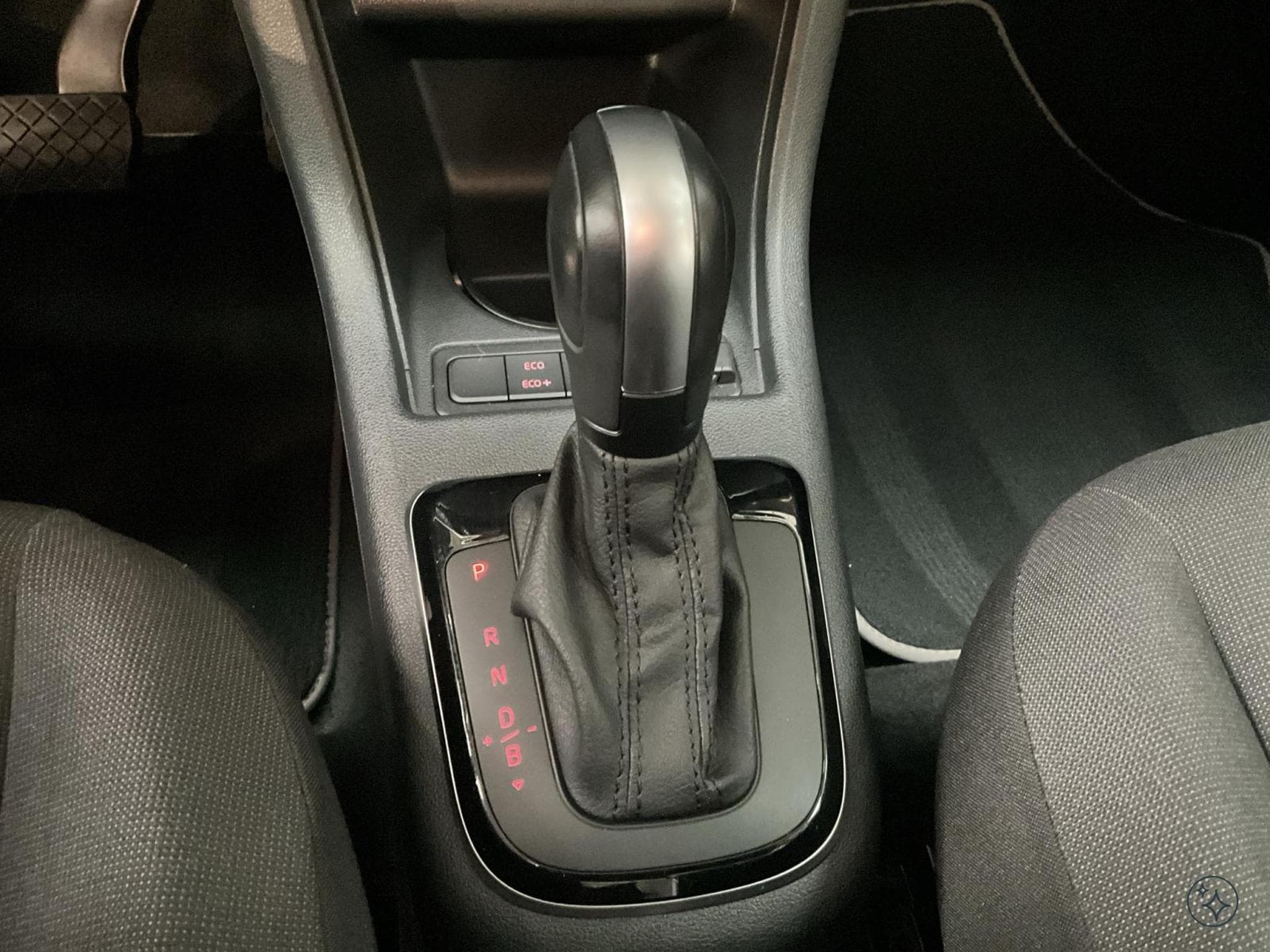 VW UP move+P.Design+P.Ass.+LED (2021) - Foto 12