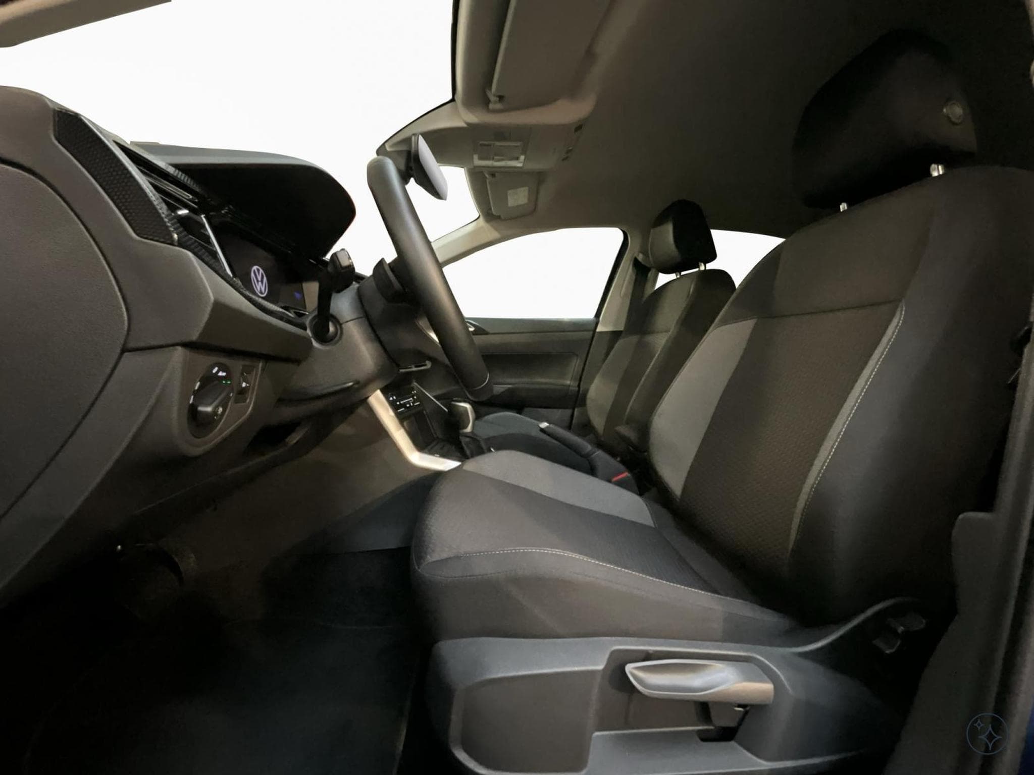 VW Polo Life+DSG+Park&Comfort+IQ-Drive+Light-Ass. (2025) - Foto 9