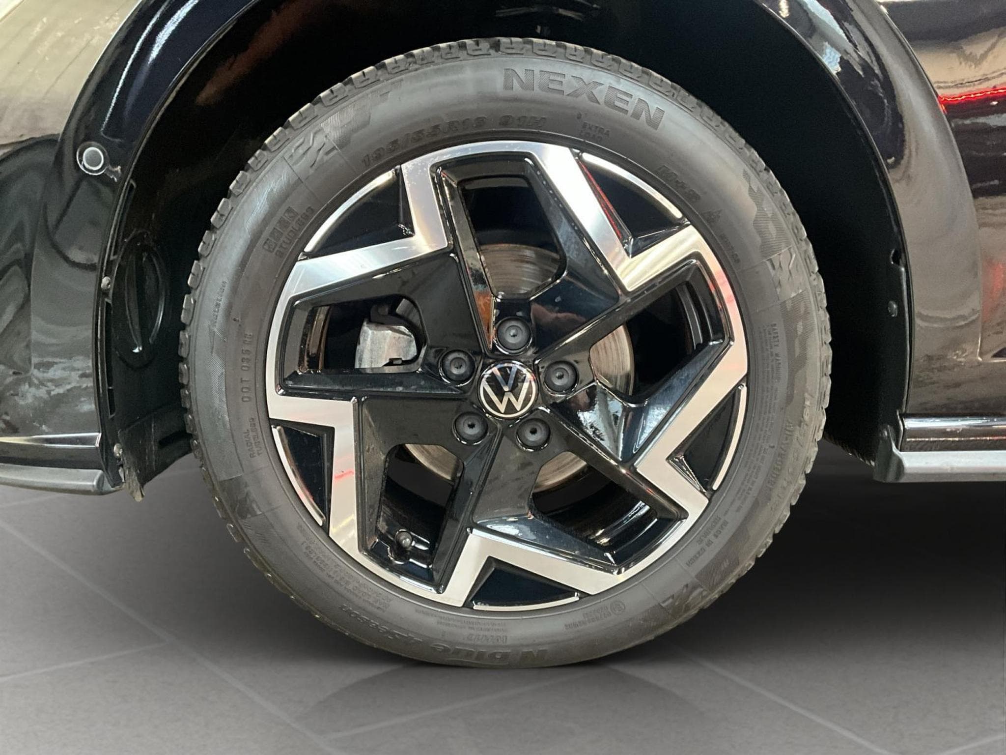 VW Polo R-Line+DSG+P.Assistance+P.Lumiere+DAB+Led (2025) - Photo 8
