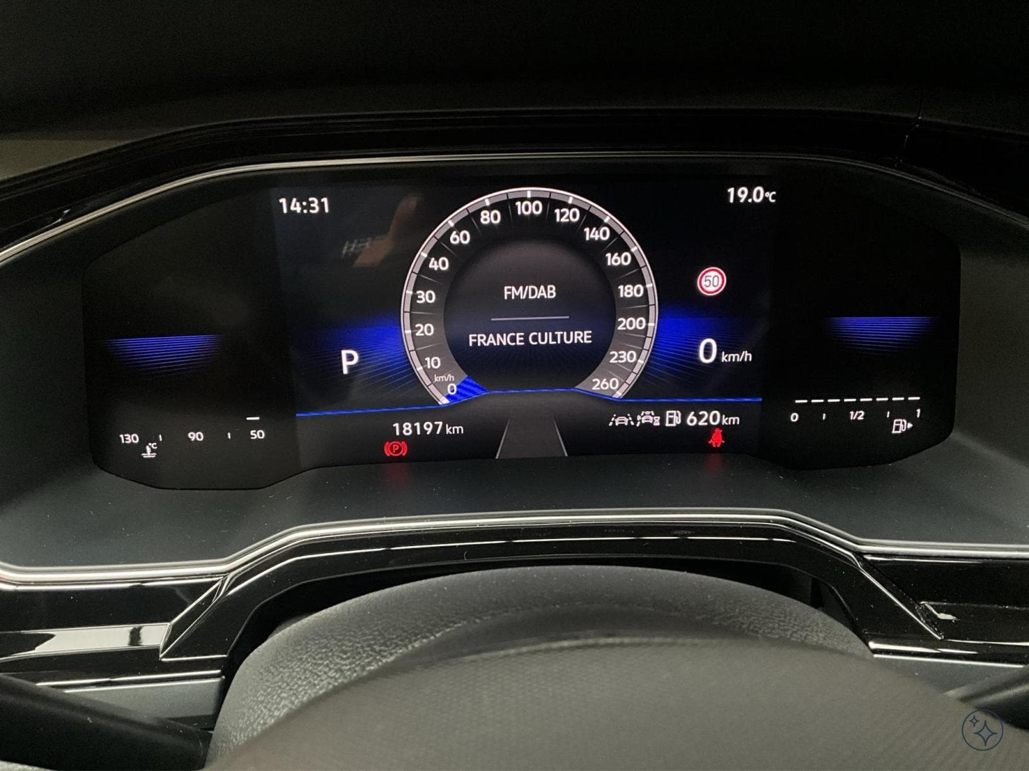 VW Polo R-Line+DSG+P.Assistance+P.Lumiere+DAB+Led (2025) - Photo 11