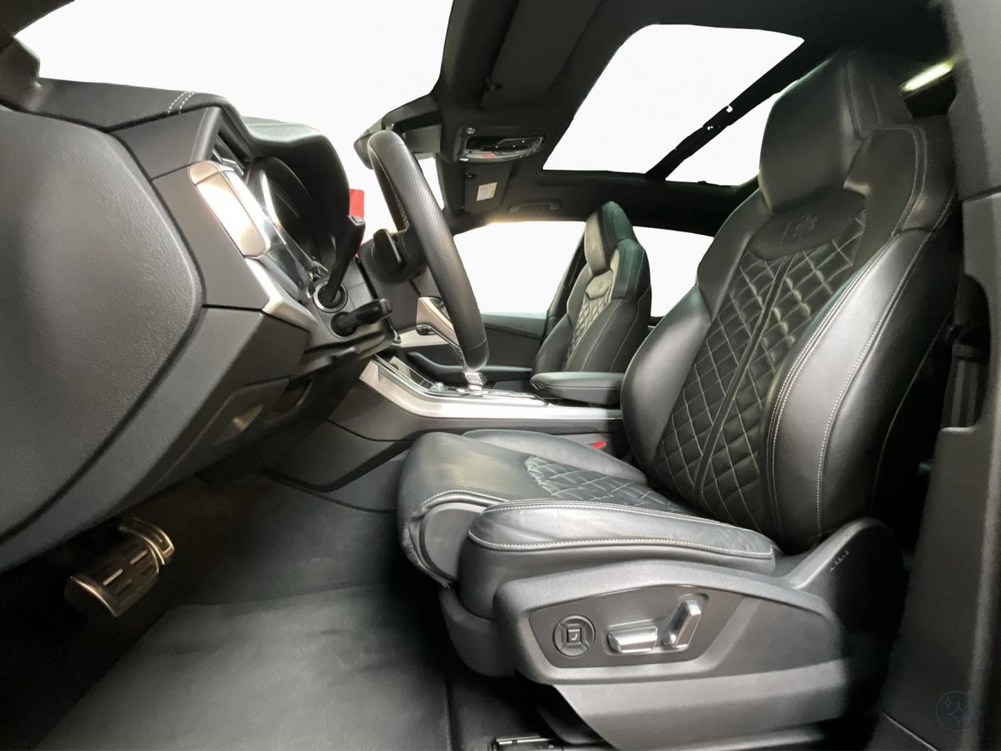 Audi Q8 S-Line+50TDI+Quattro+Tiptronic+P.Explorer+P.Advanced+P.Dynam (2022) - Photo 9