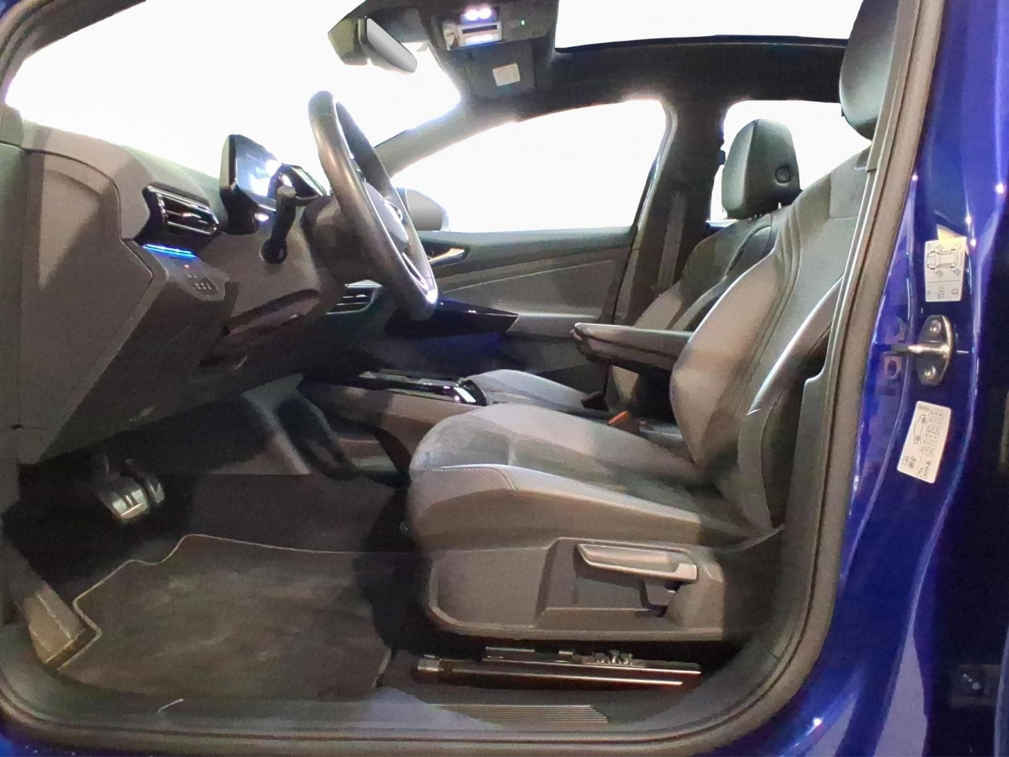 VW ID.5 77kWh+Pro-Performance+P.Design+P.Confort+P.Info.+P.Ass. (2022) - Photo 3