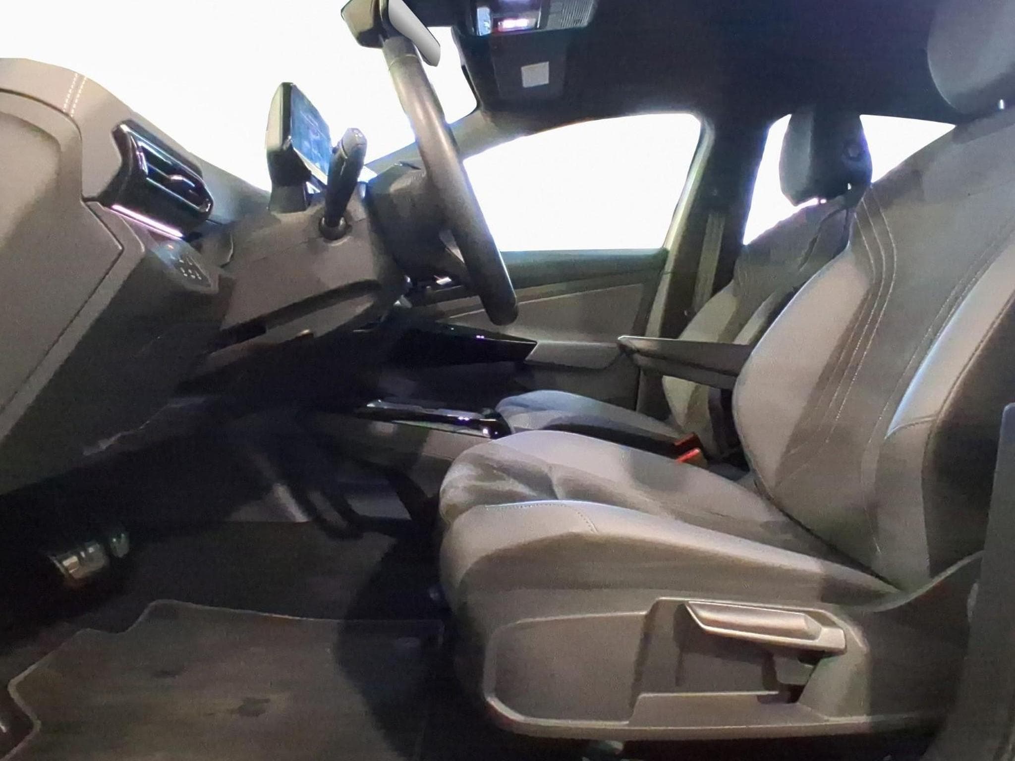 VW ID.4 77kWh+Pro+P.Design+P.Confort+P.Info.+P.Ass.+P.Start (2024) - Photo 5