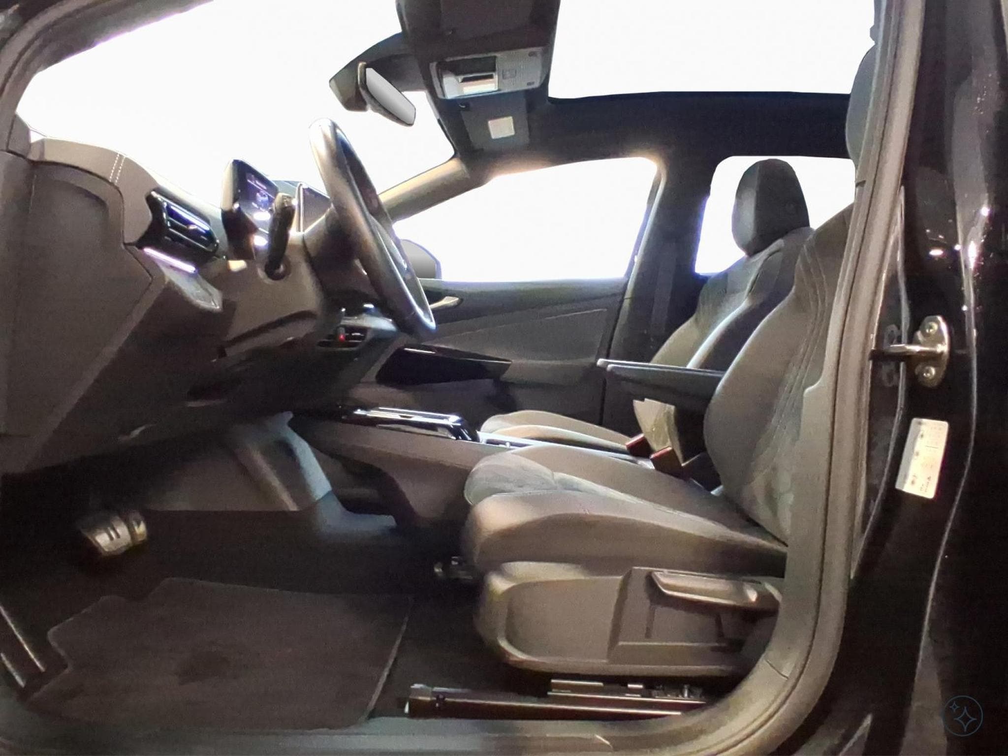 VW ID.4 77kWh+Pro+P.Design+P.Equip.Int.+P.Confort+P.Ass.+Pano (2025) - Photo 3