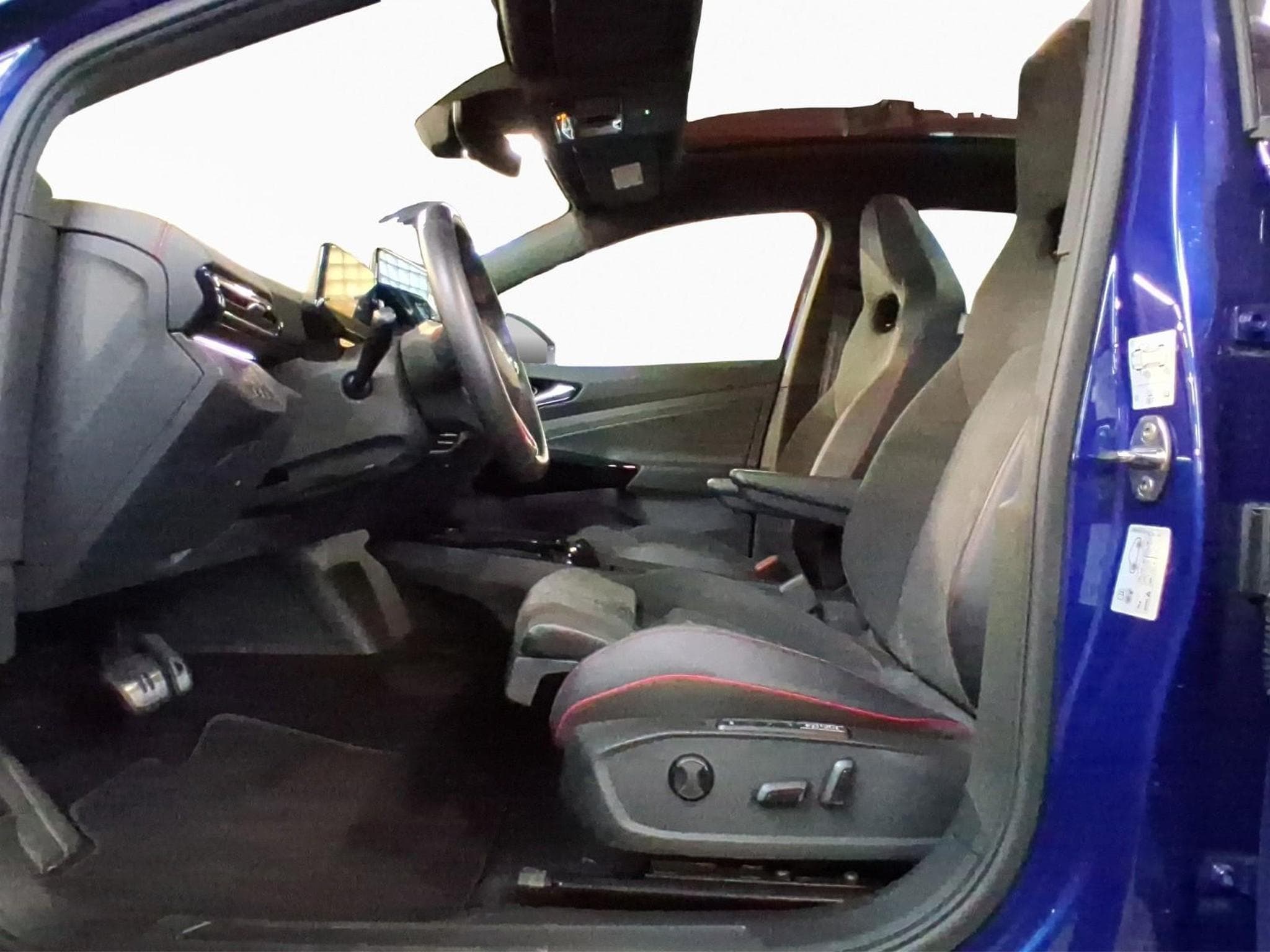 VW ID.5 77kWh+GTX+P.Design+P.Sport-Plus+P.Ass.-Plus+AHK (2023) - Photo 3