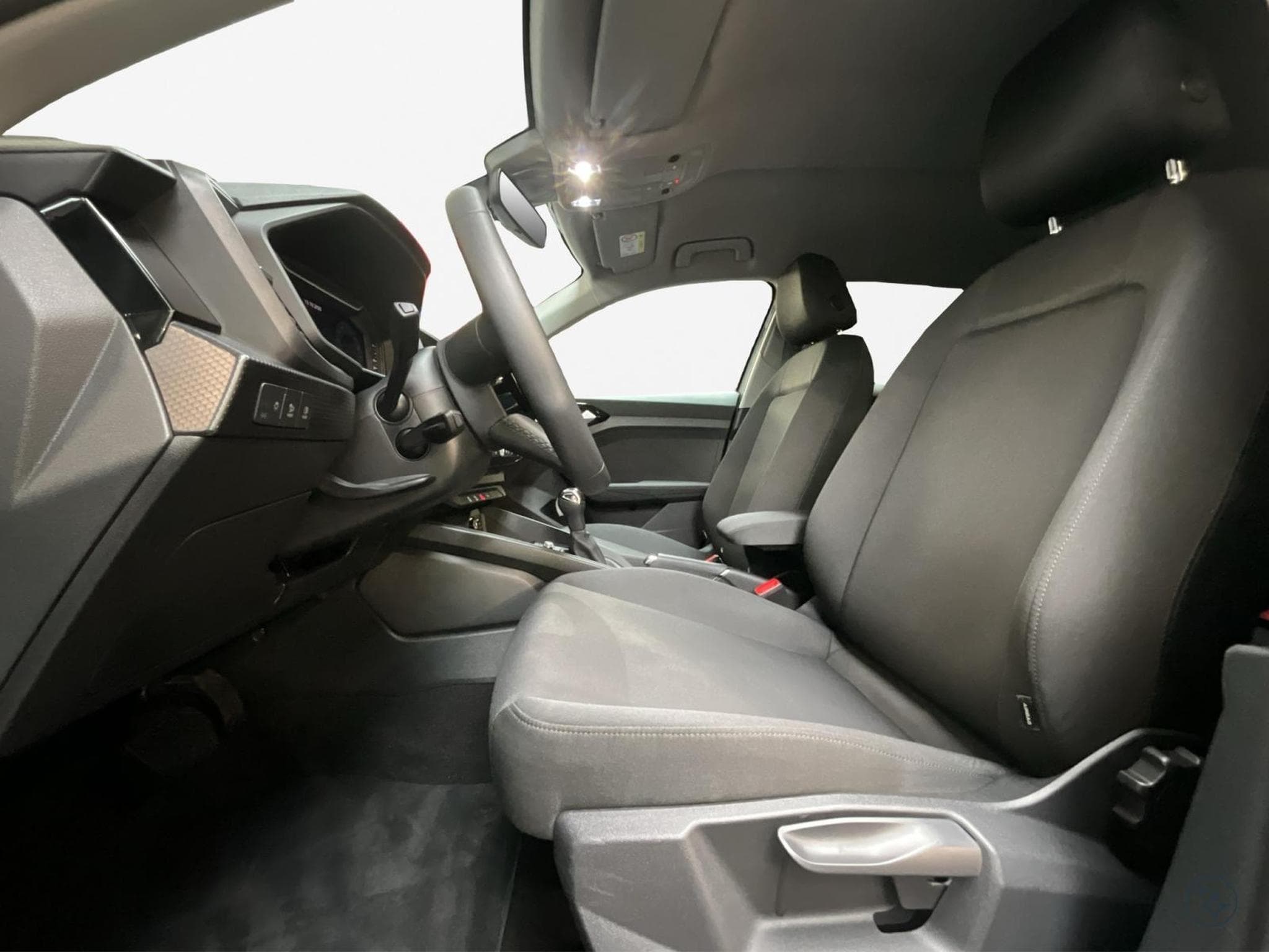 Audi A1 SB+S-line+S-Tronic+P.Business+LED+Audi-Sound+Navi (2025) - Photo 9
