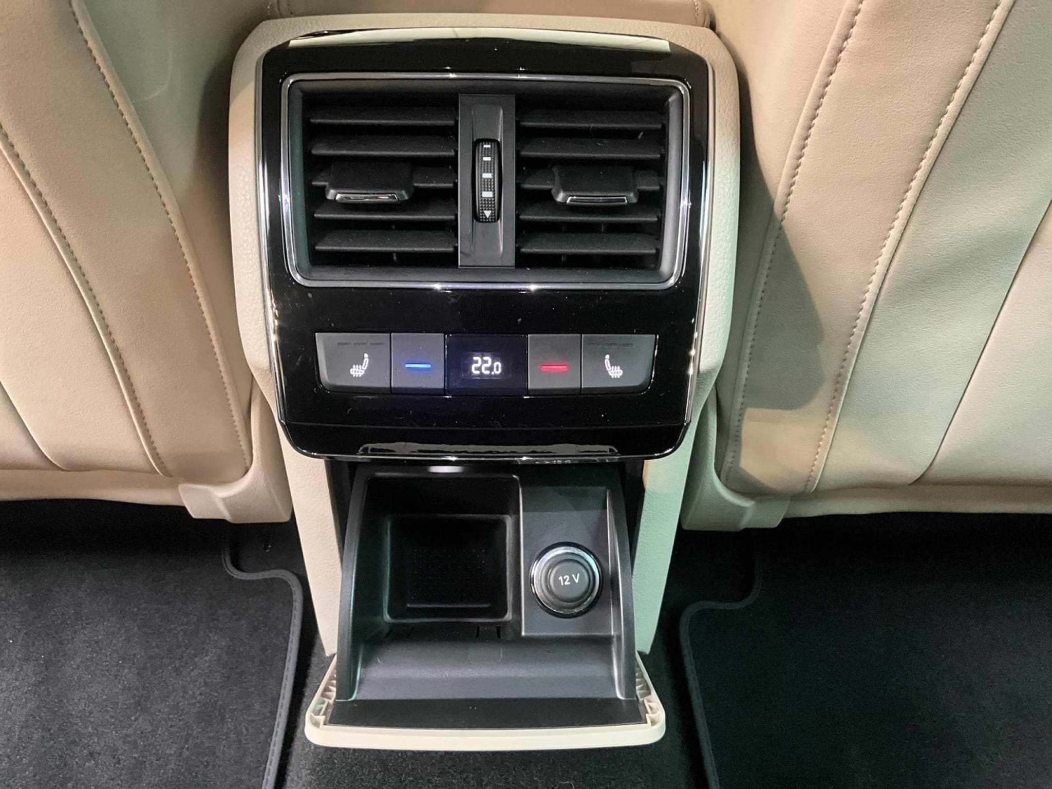Skoda Superb Style+DSG+Travel-Ass.+ (2022) - Photo 21