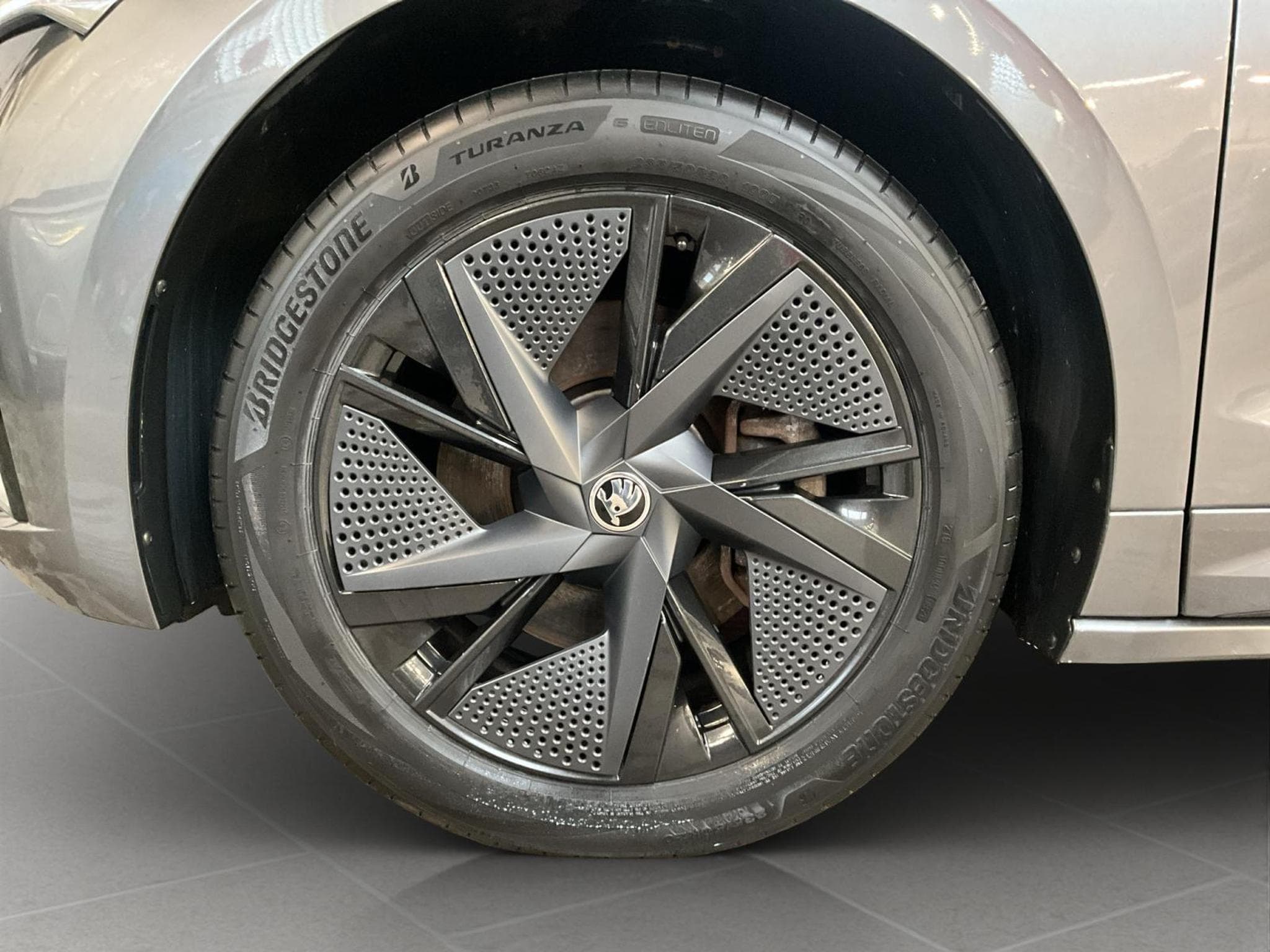 Skoda Enyaq Coupé+82kWh+RS/Sportline+4x4+AHK+Ass-Drive-Plus+Drive-Sport (2022) - Photo 8