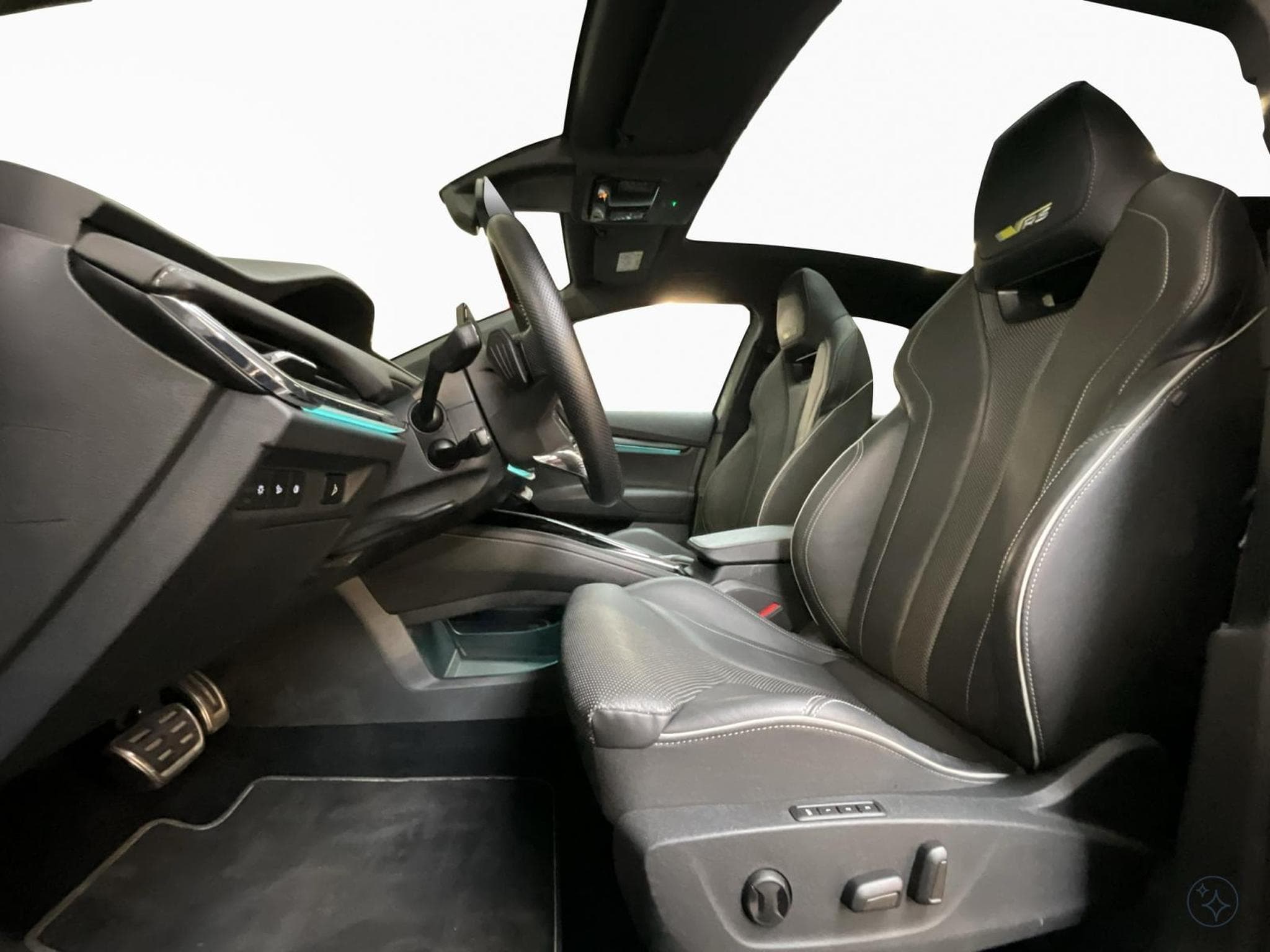 Skoda Enyaq Coupé+82kWh+RS/Sportline+4x4+AHK+Ass-Drive-Plus+Drive-Sport (2022) - Photo 9