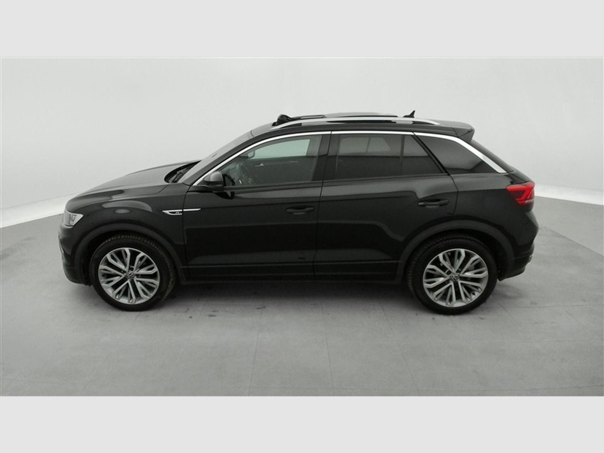 VW T-Roc 1.5 eTSI R-Line DSG/PANO/Attache remorque (2021) - Photo 3