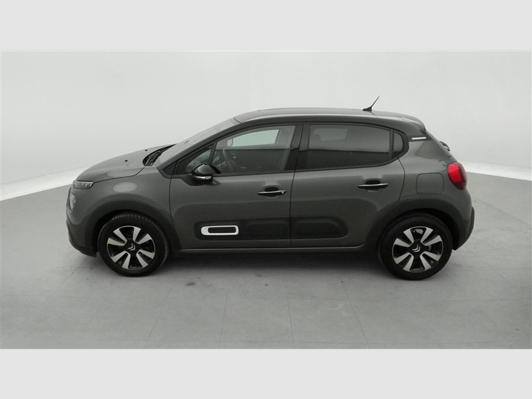 Citroen C3 1.2i PureTech Shine FULL LED / CARPLAY (2023) - Photo 3