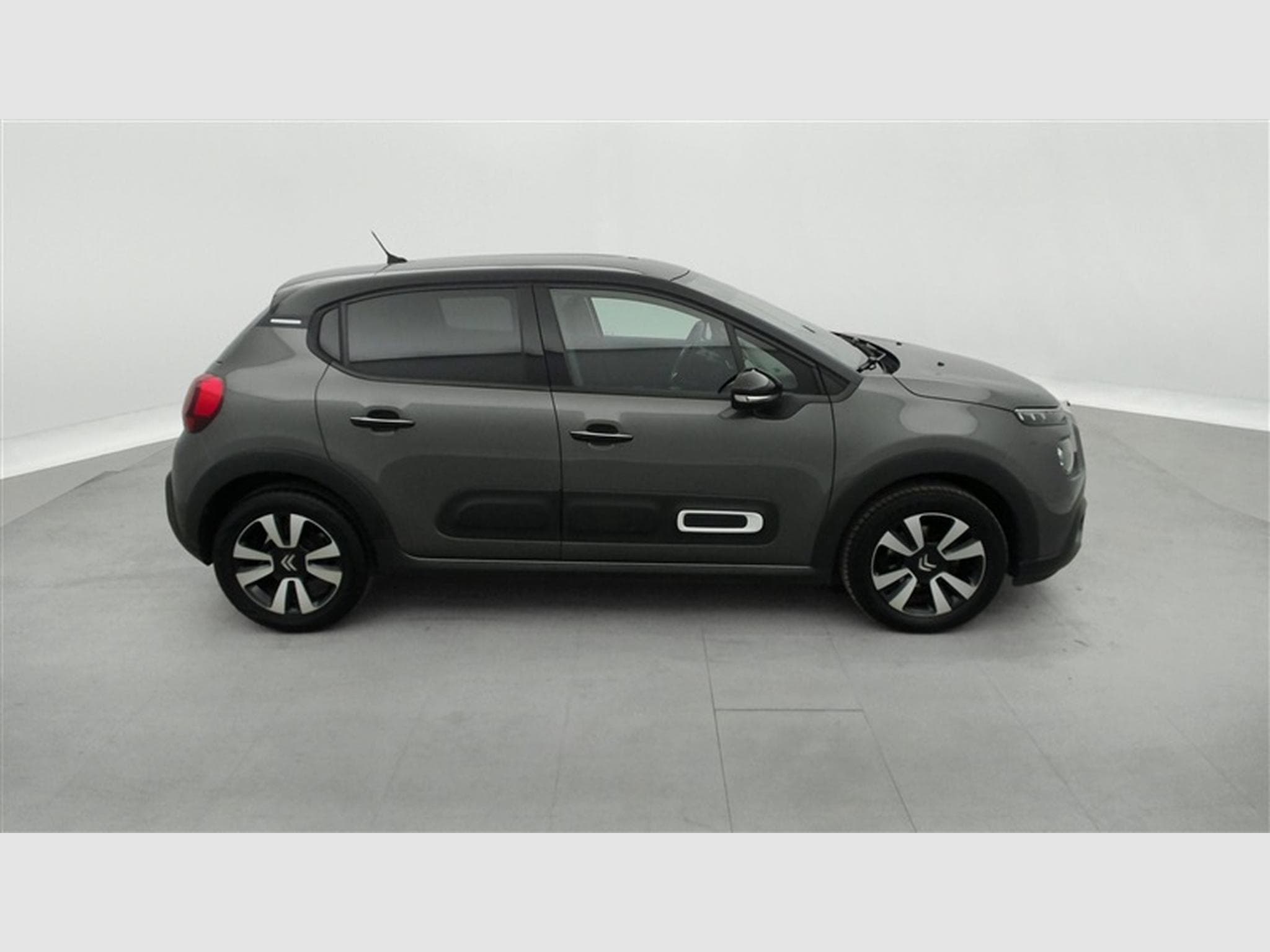 Citroen C3 1.2i PureTech Shine FULL LED / CARPLAY (2023) - Photo 24