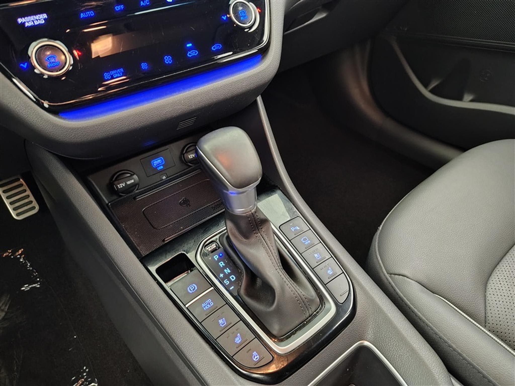 Hyundai Ioniq 1.6 Gdi Executive DCT NAVI / CUIR / FULL LED (2022) - Photo 11