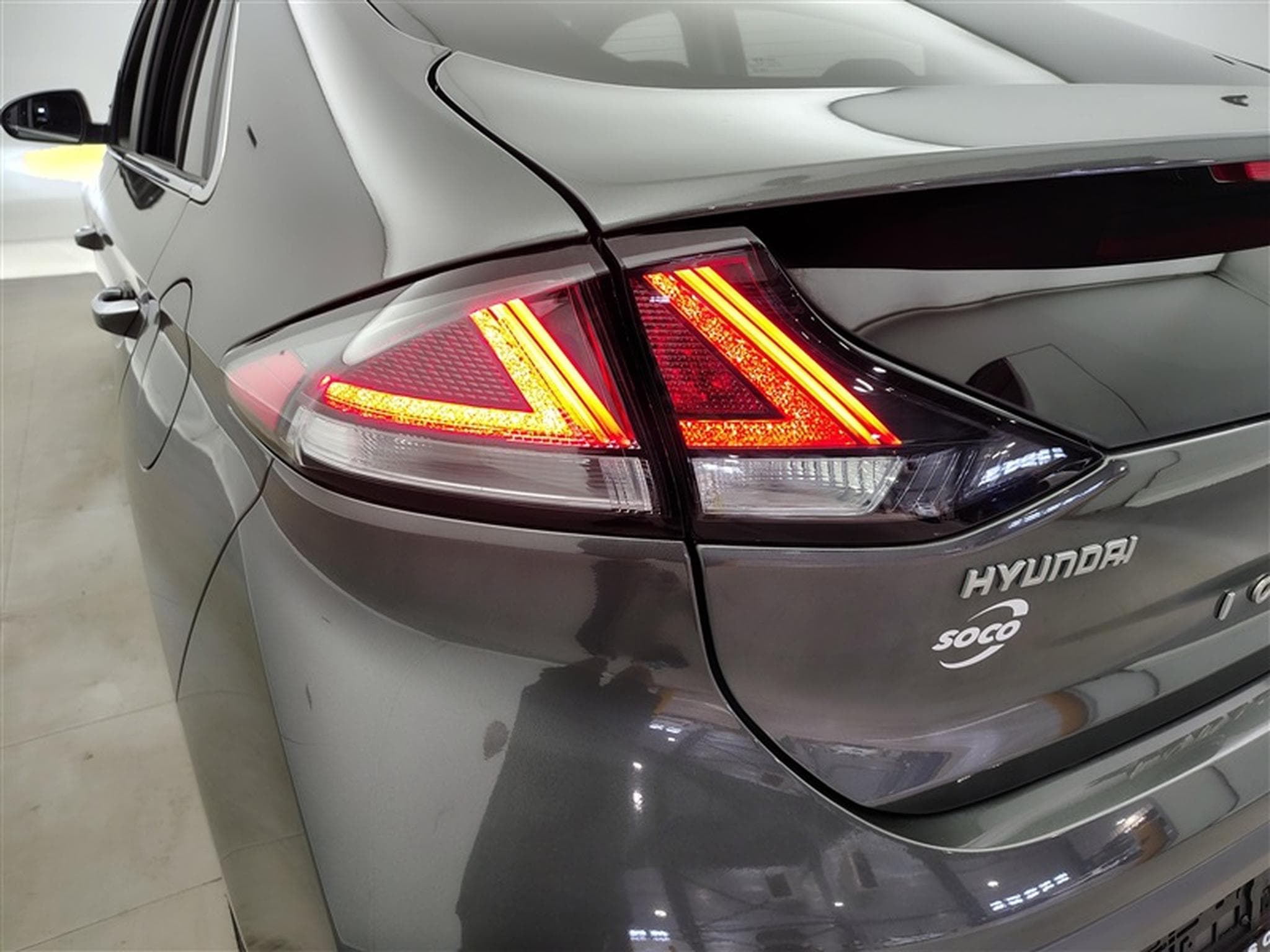 Hyundai Ioniq 1.6 Gdi Executive DCT NAVI / CUIR / FULL LED (2022) - Photo 15