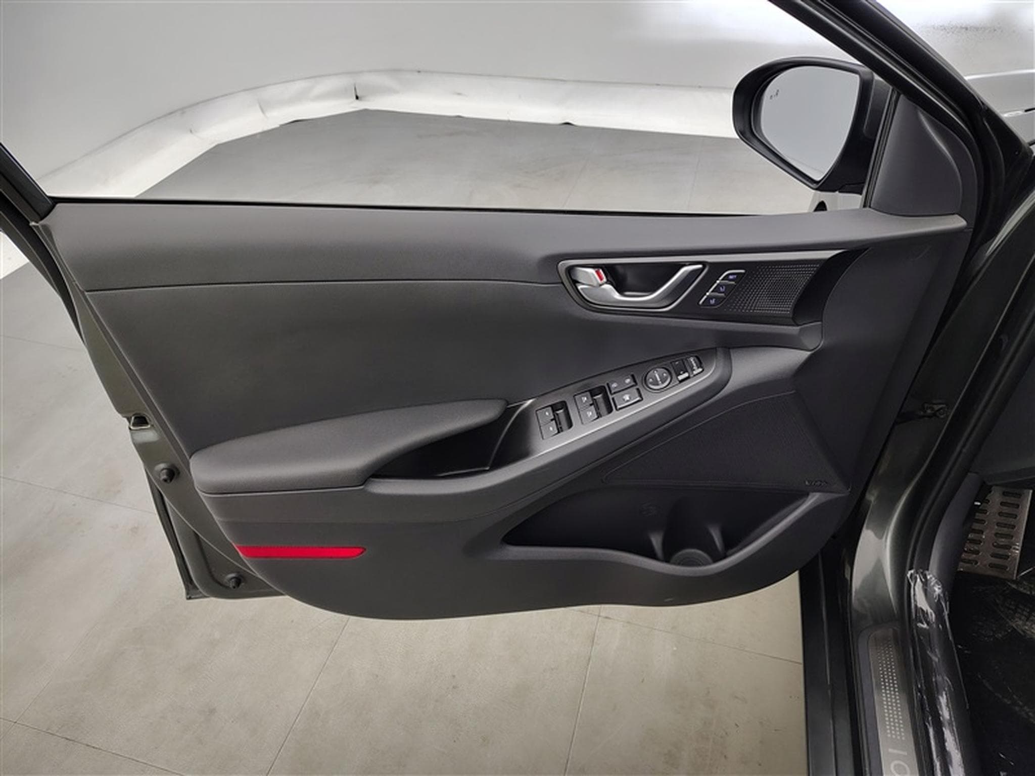 Hyundai Ioniq 1.6 Gdi Executive DCT NAVI / CUIR / FULL LED (2022) - Photo 16