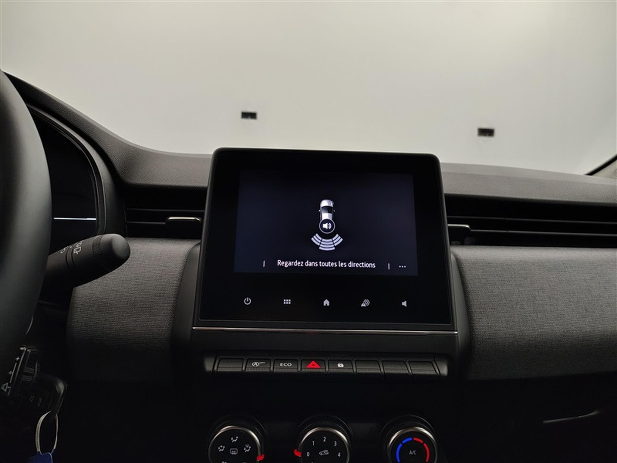 Renault Clio 1.0 TCe 90cv X-Tronic Evolution CARPLAY / FULL LED / PDC AR (2025) - Photo 18