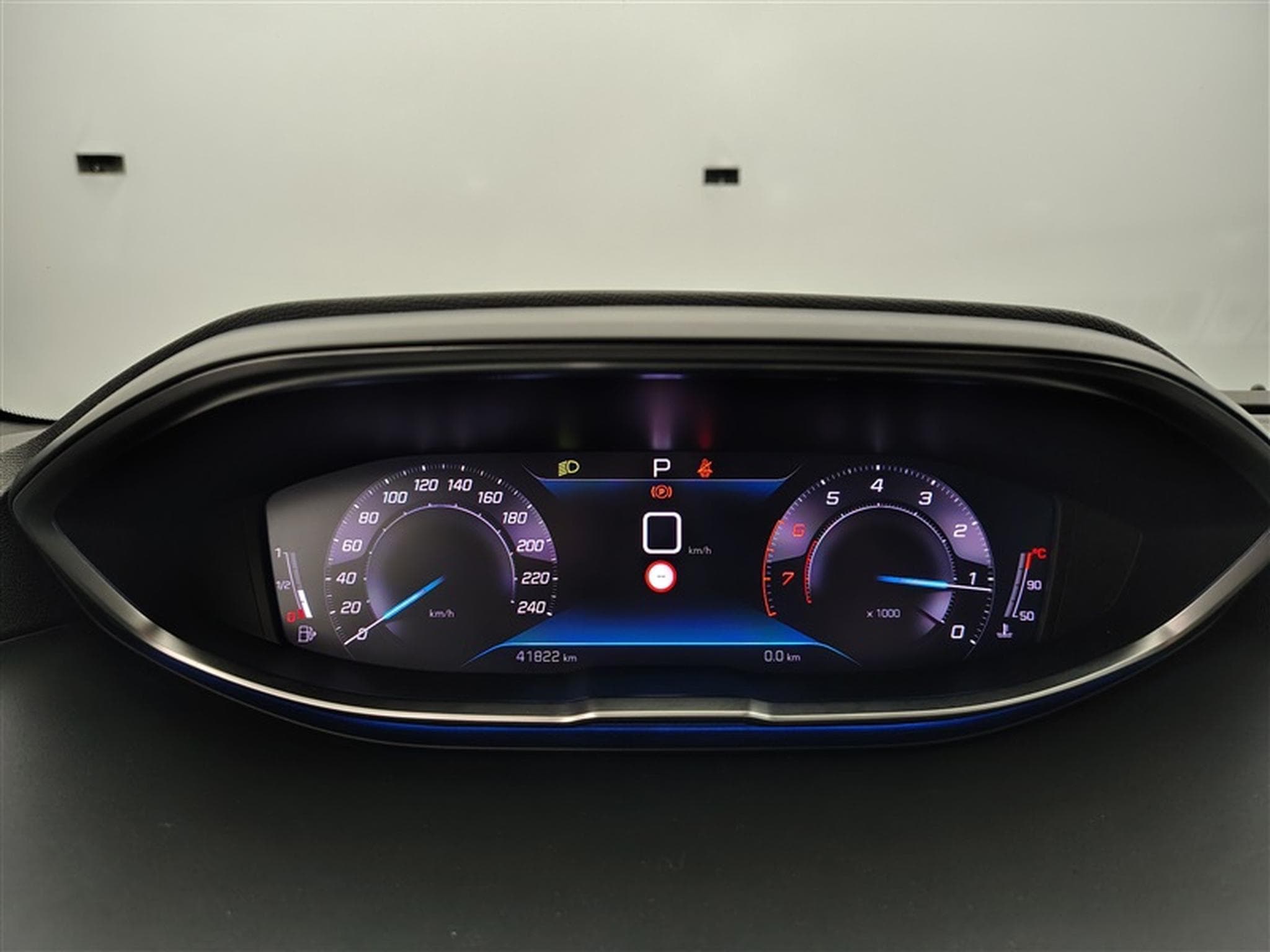 Peugeot 3008 1.2 PureTech Allure Pack S-CUIR / NAVI / CAMERA / CARPLAY (2024) - Photo 10