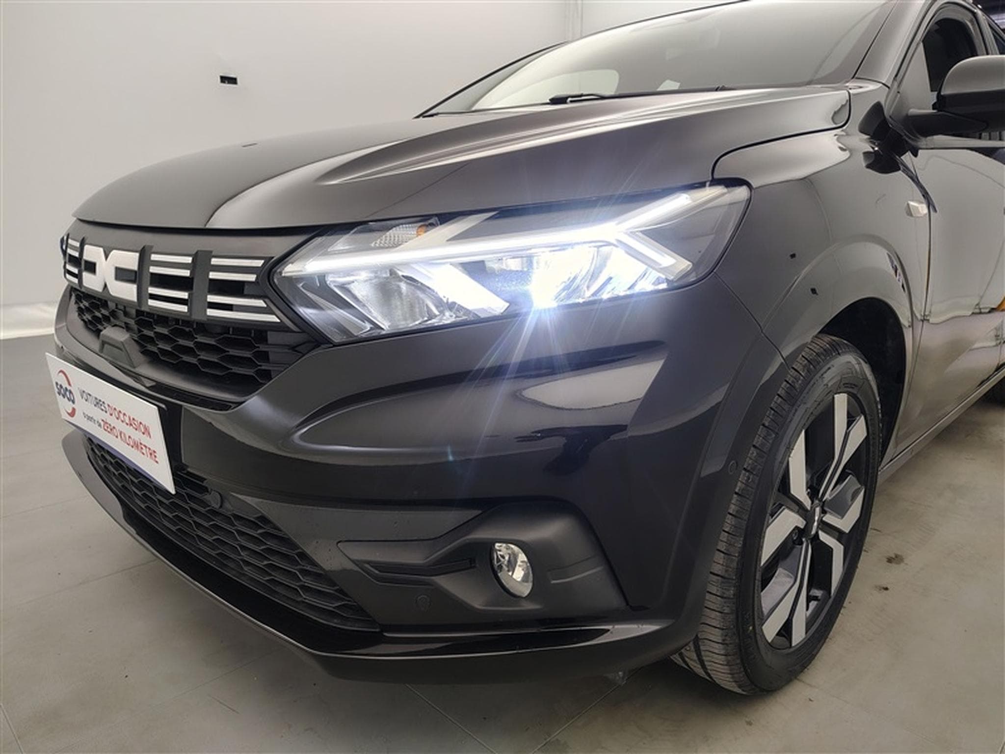 Dacia Sandero 1.0 TCe Journey CARPLAY / FULL LED / PDC AV-AR (2025) - Photo 15