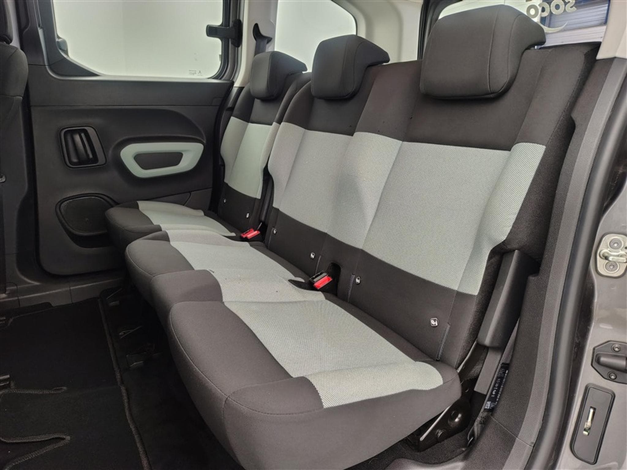 Citroen Berlingo 1.2 PureTech M Live S&S (2019) - Photo 13