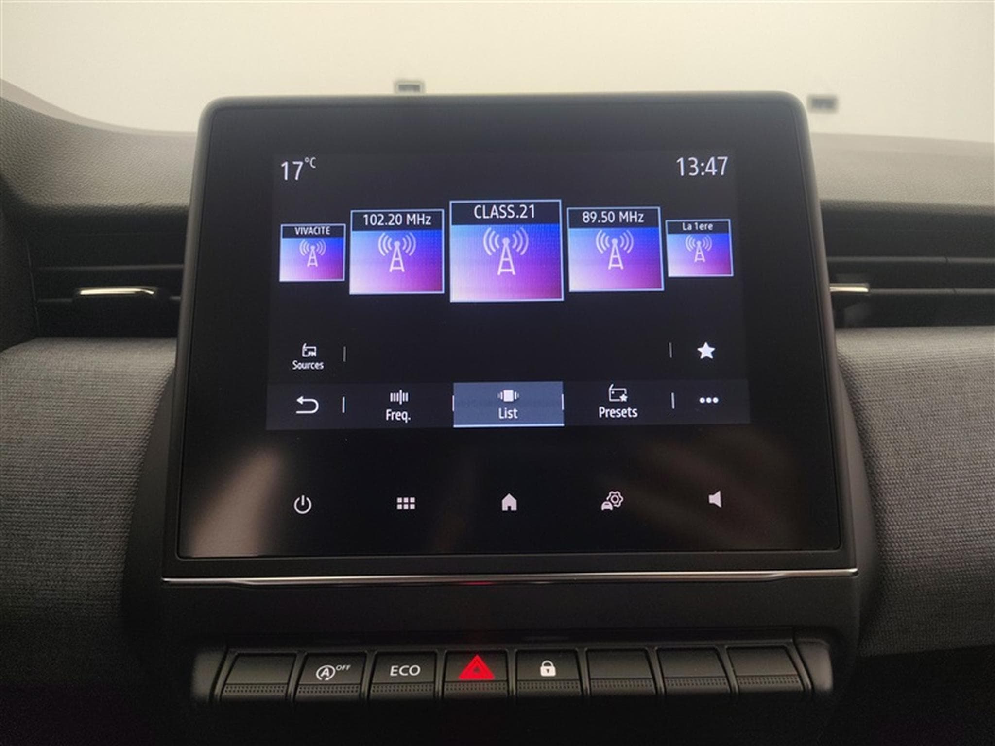 Renault Clio 1.0 TCe 90cv X-Tronic Evolution CARPLAY / FULL LED / PDC AR (2025) - Photo 11