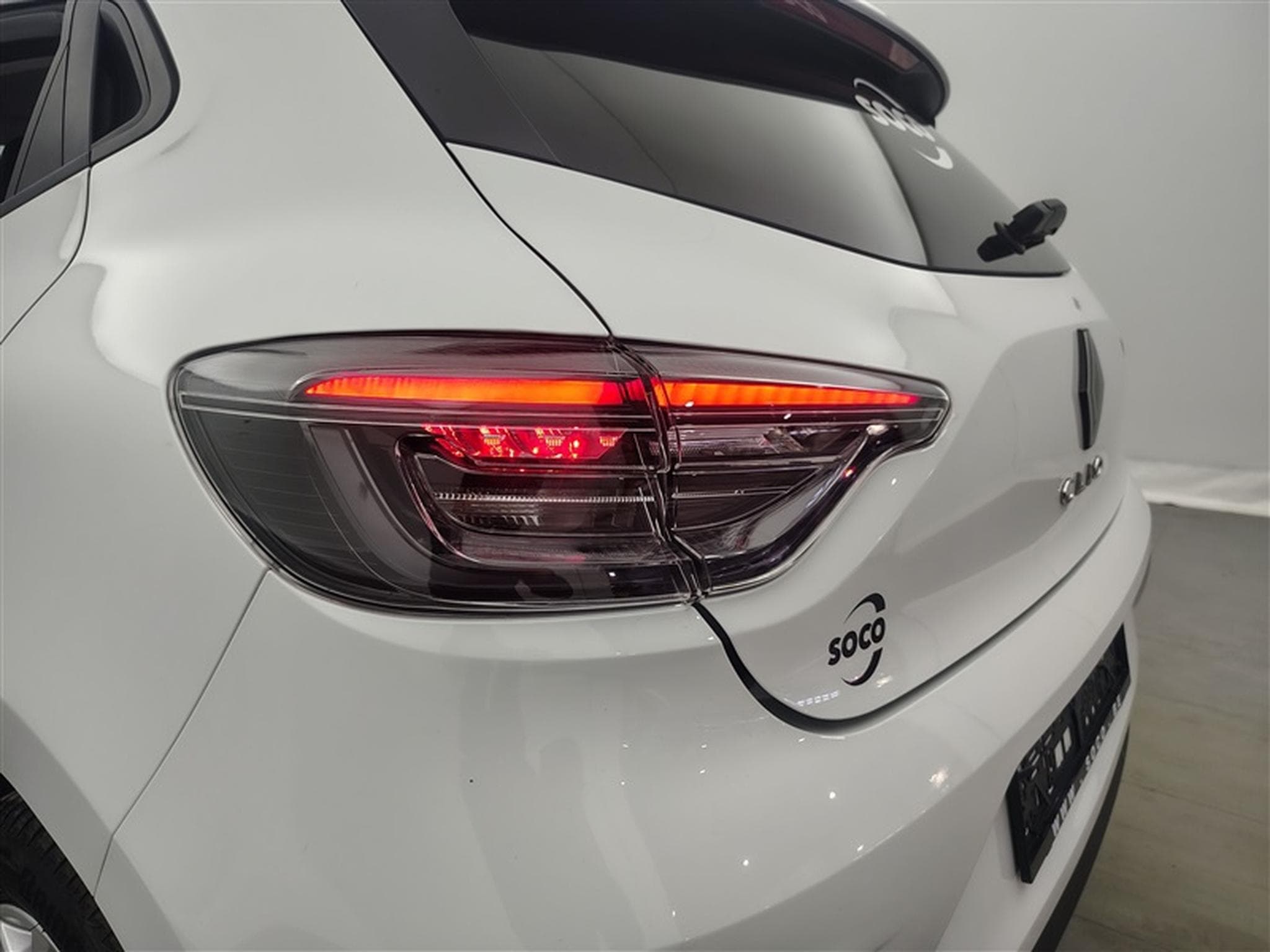 Renault Clio 1.0 TCe 90cv X-Tronic Evolution CARPLAY / FULL LED / PDC AR (2025) - Photo 16