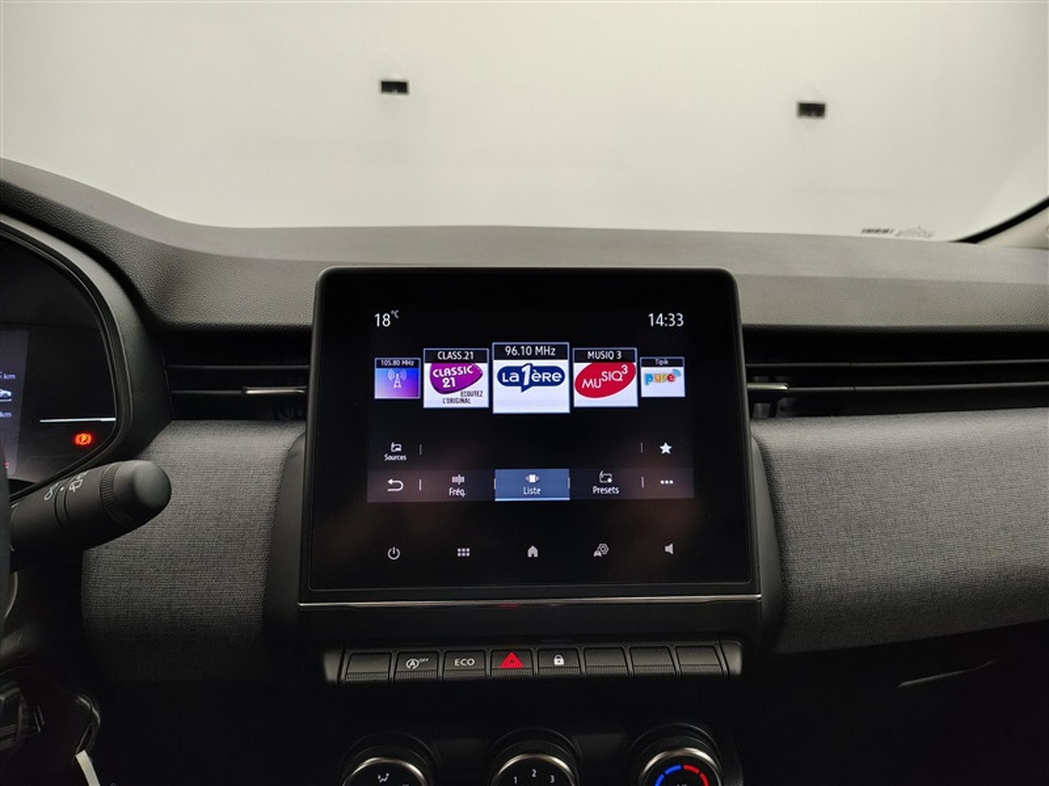 Renault Clio 1.0 TCe 90cv X-Tronic Evolution CARPLAY / FULL LED / PDC AR (2025) - Photo 11