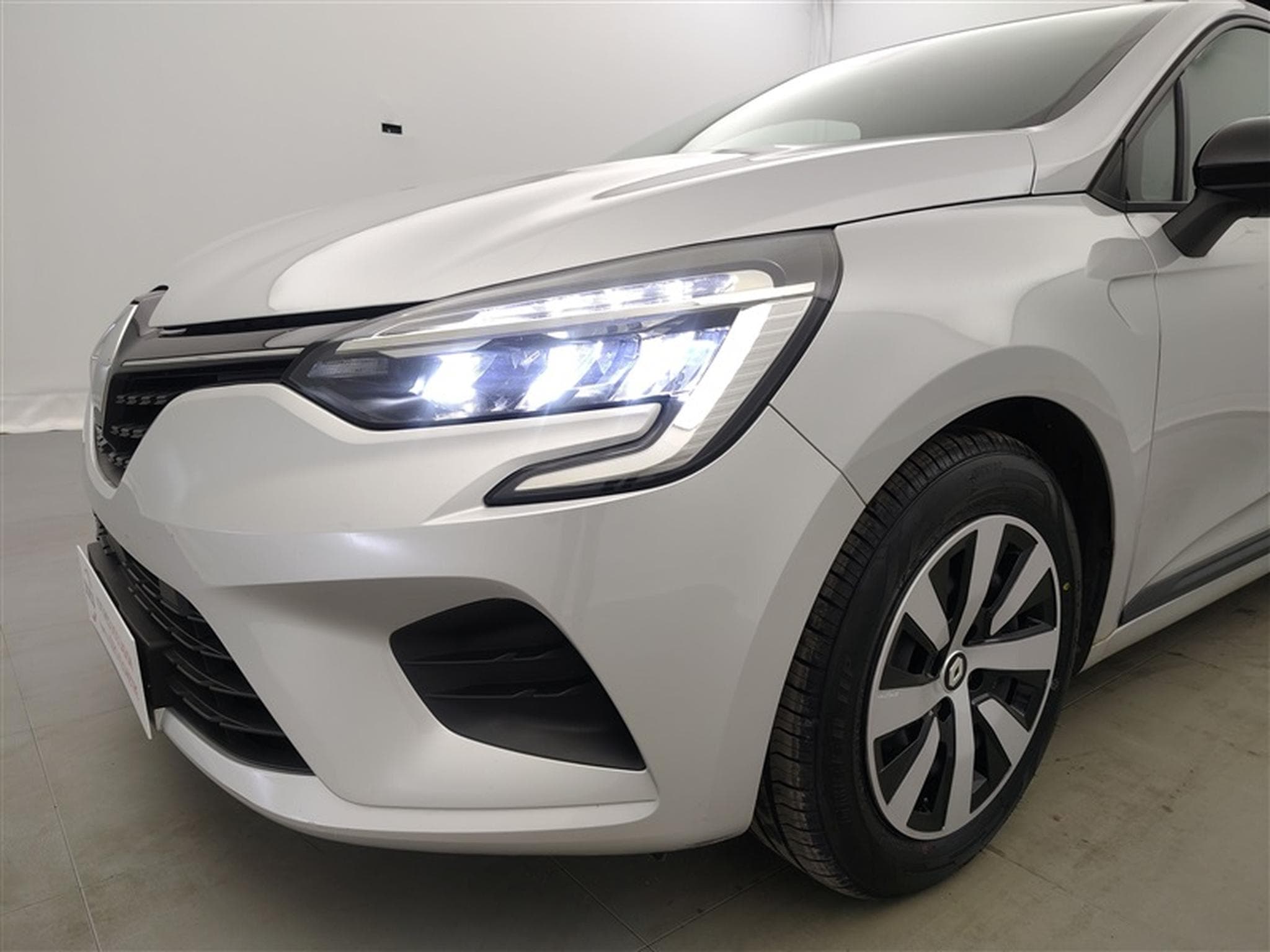 Renault Clio 1.0 TCe 90 Equilibre NAVI / FULL LED / CARPLAY (2023) - Photo 15
