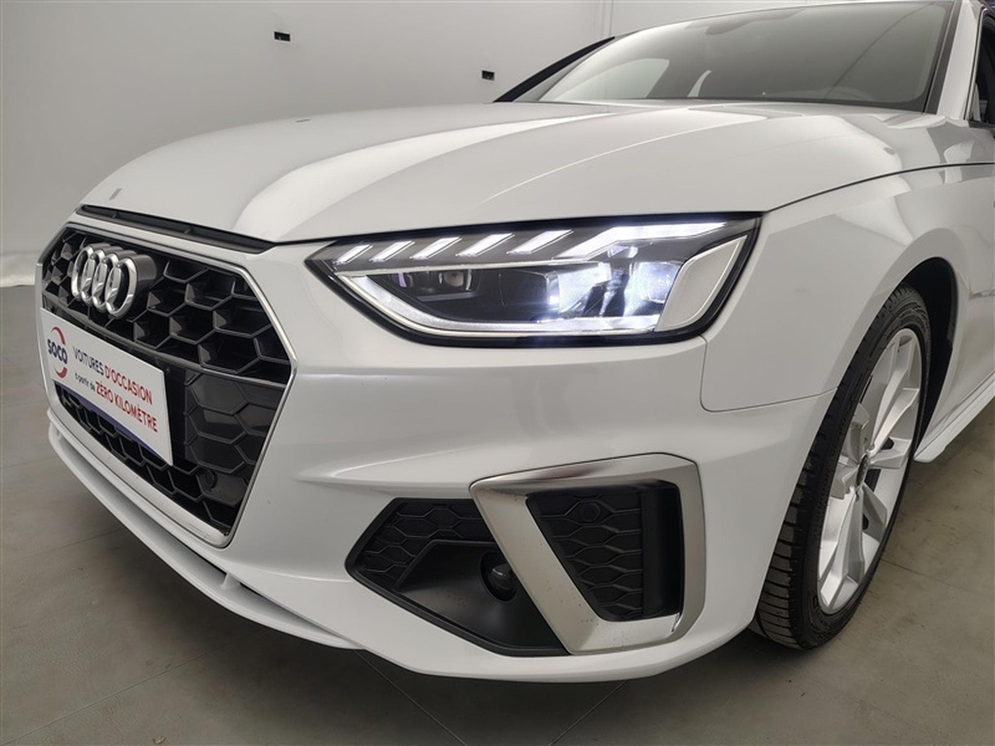 Audi A4 Avant 35 TFSI S-Line S tronic (2024) - Photo 15
