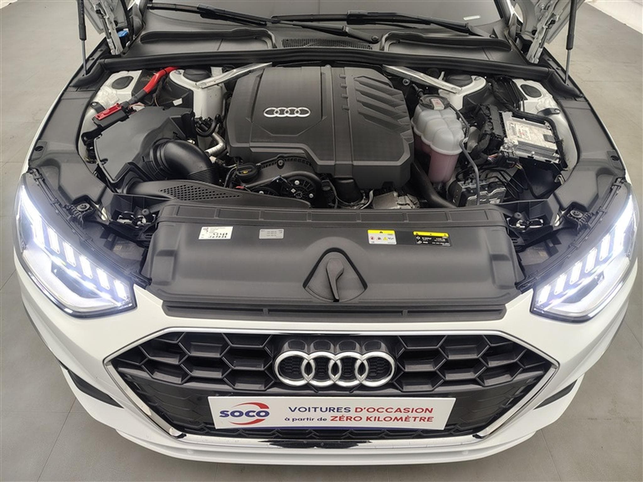Audi A4 Avant 35 TFSI S-Line S tronic (2024) - Photo 21