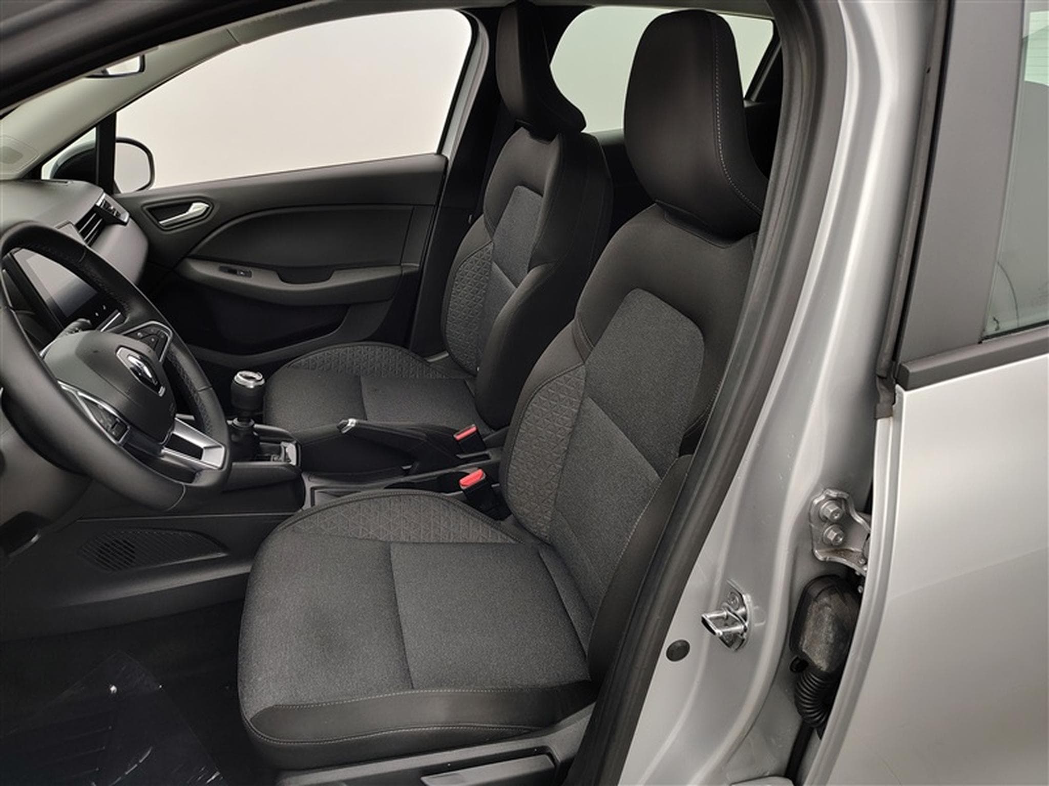 Renault Clio 1.0 TCe 90 Equilibre NAVI / FULL LED / CARPLAY (2023) - Photo 7