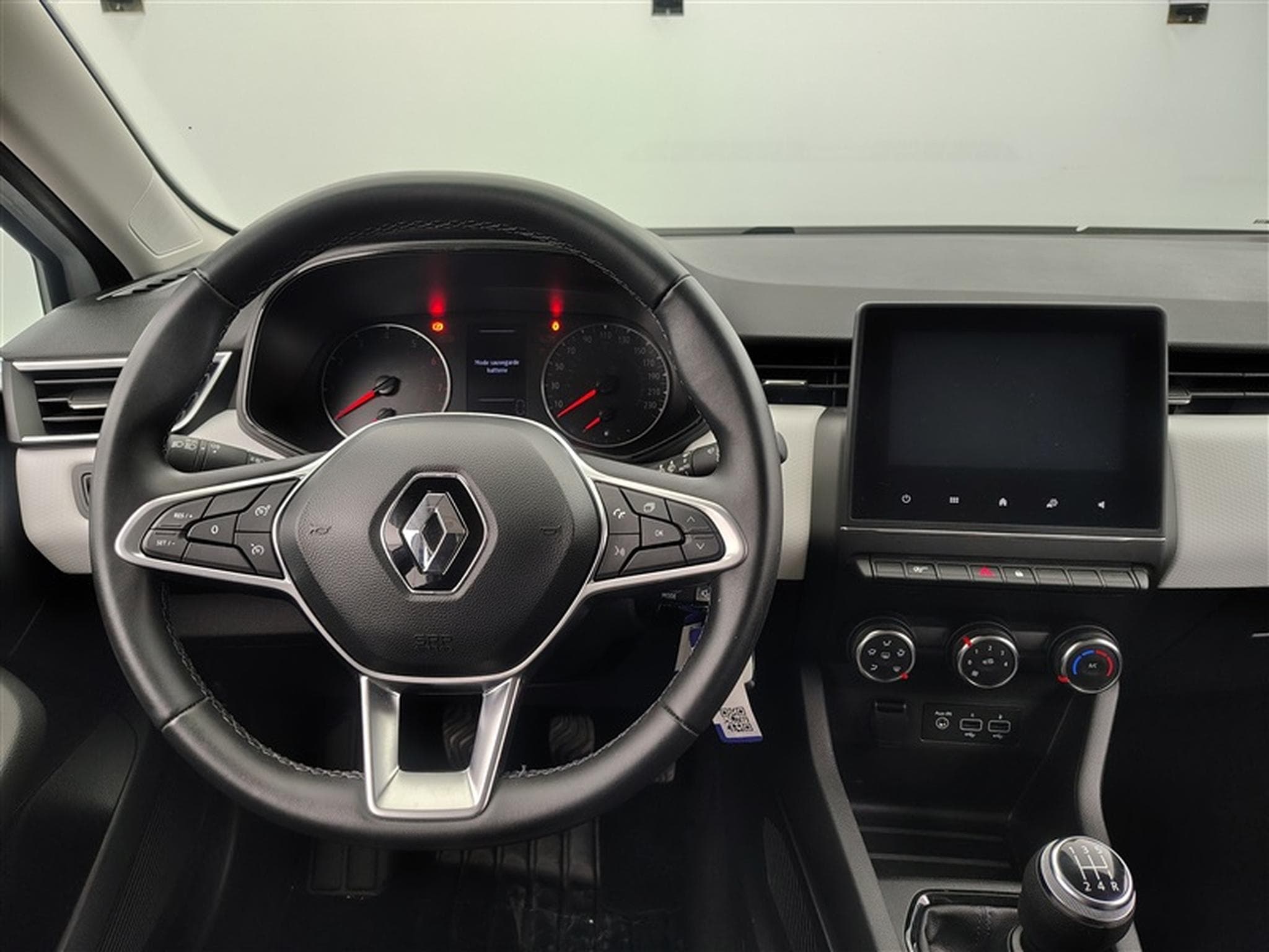 Renault Clio 1.0i SCe EQUILIBRE (2023) - Photo 9