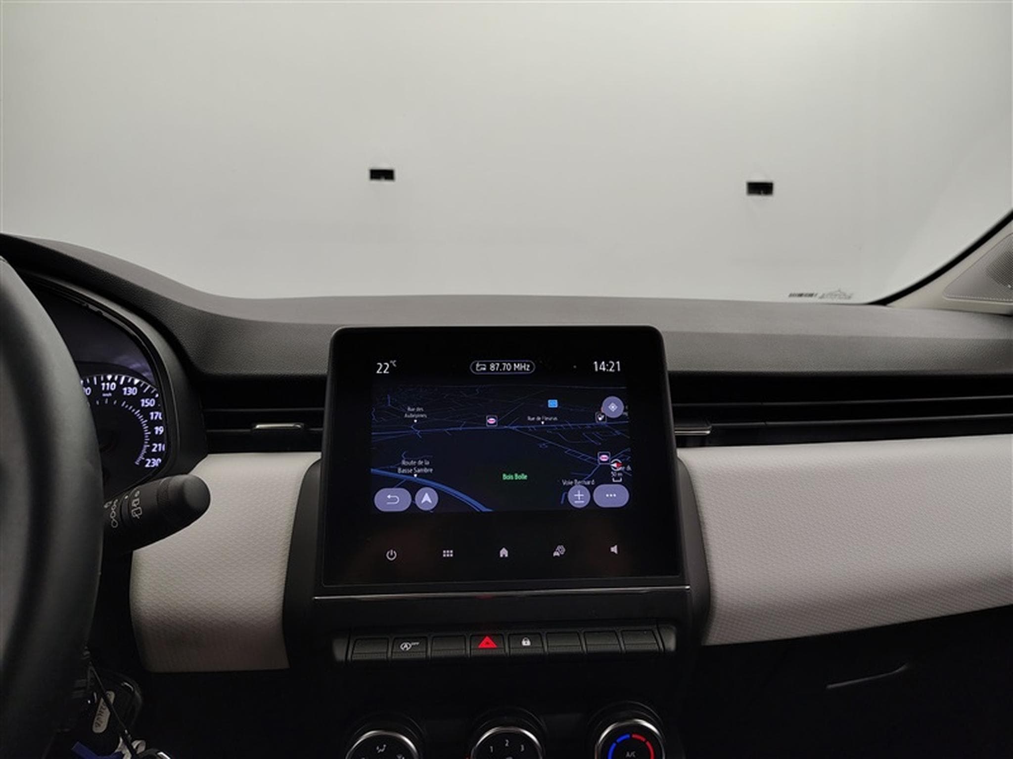 Renault Clio 1.0i SCe EQUILIBRE (2023) - Photo 11
