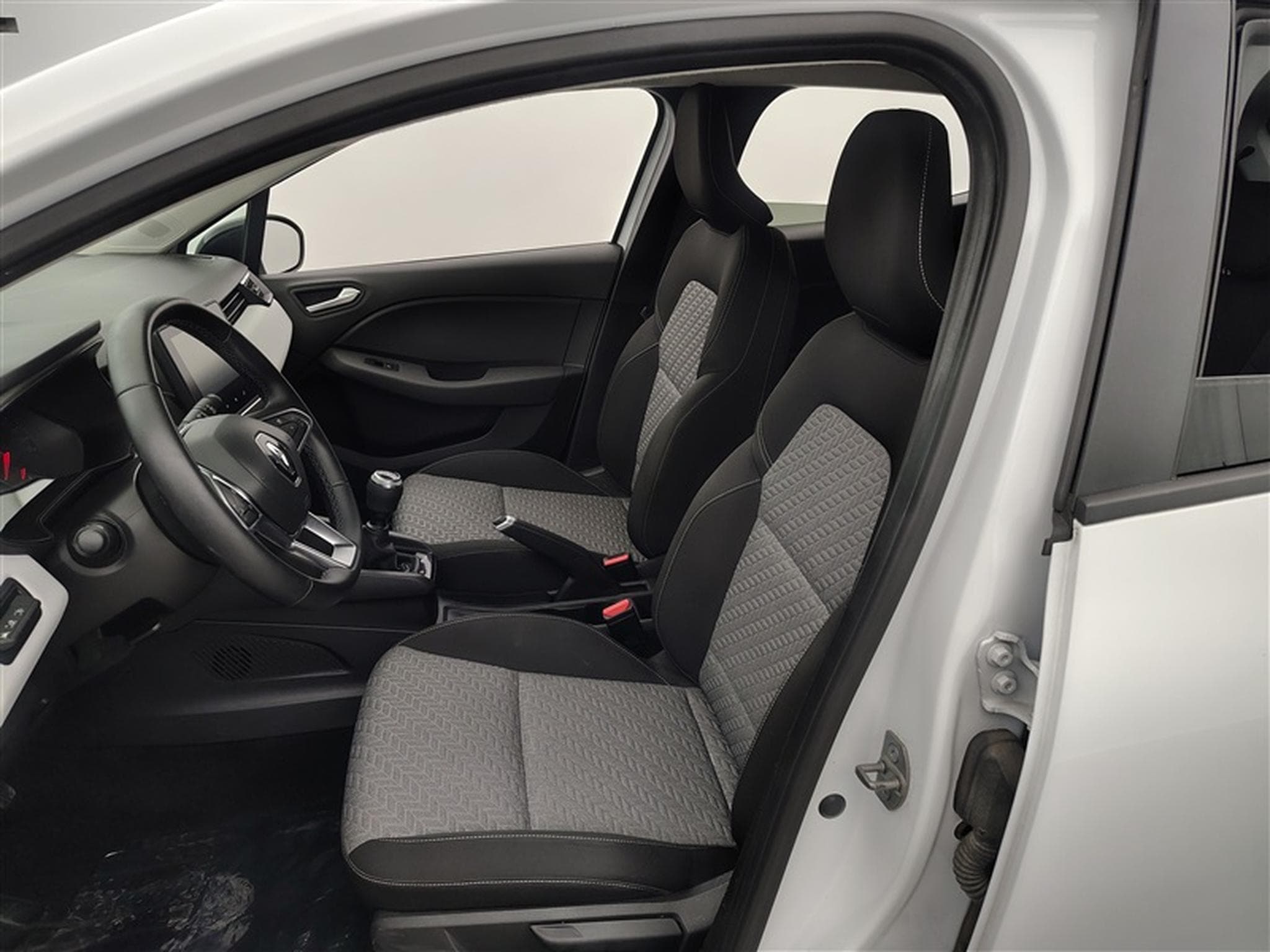 Renault Clio 1.0i SCe EQUILIBRE (2023) - Photo 7