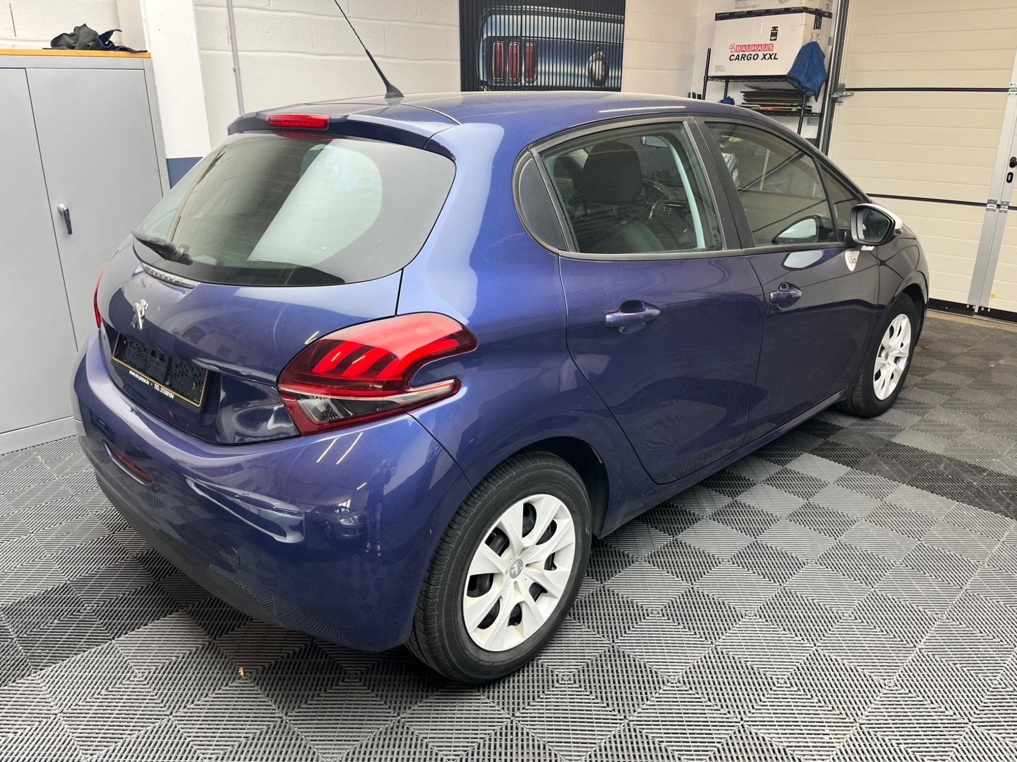 Peugeot 208 Like 1.6 hdi (2017) - Photo 1
