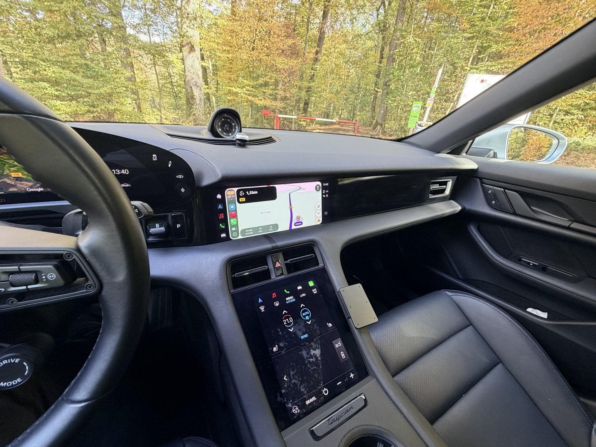 Porsche Taycan 4 Cross Turismo (2024) - Foto 6