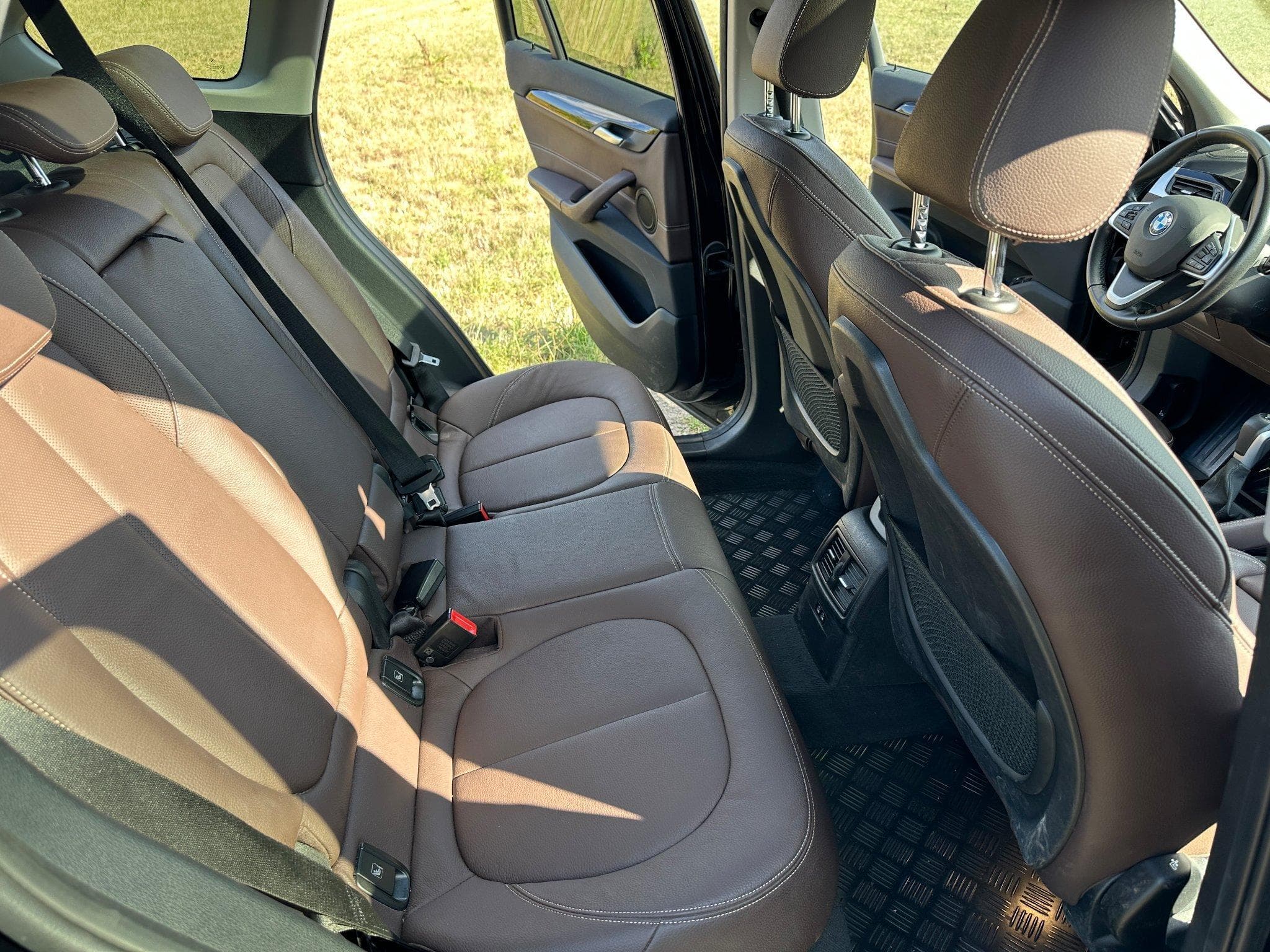 BMW iX1 X1 xDrive25e Sportline (2020) - Foto 6