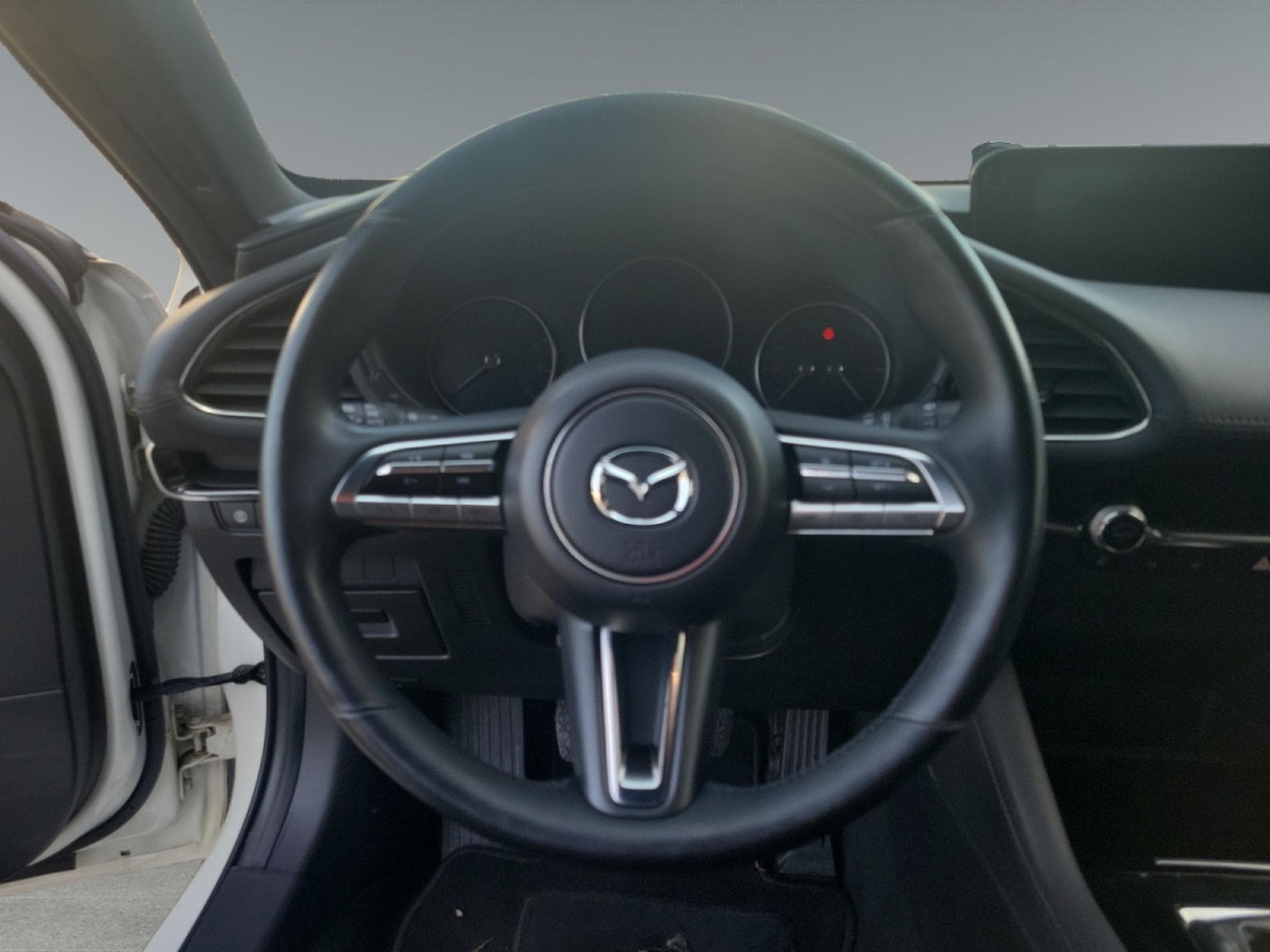 Mazda 3 2.0 SKYACTIV-G 6MT 122 SKYDRIVE SPORT (2019) - Foto 12