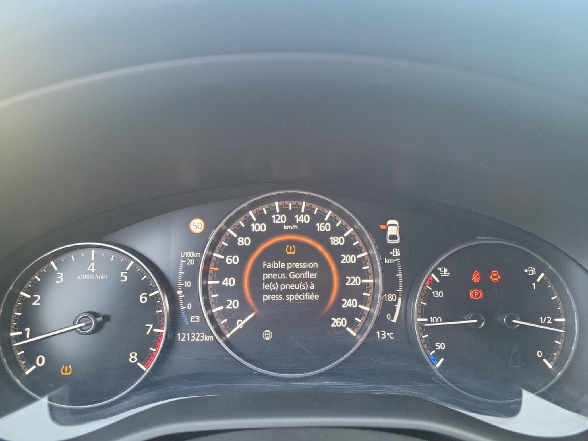 Mazda 3 2.0 SKYACTIV-G 6MT 122 SKYDRIVE SPORT (2019) - Foto 13