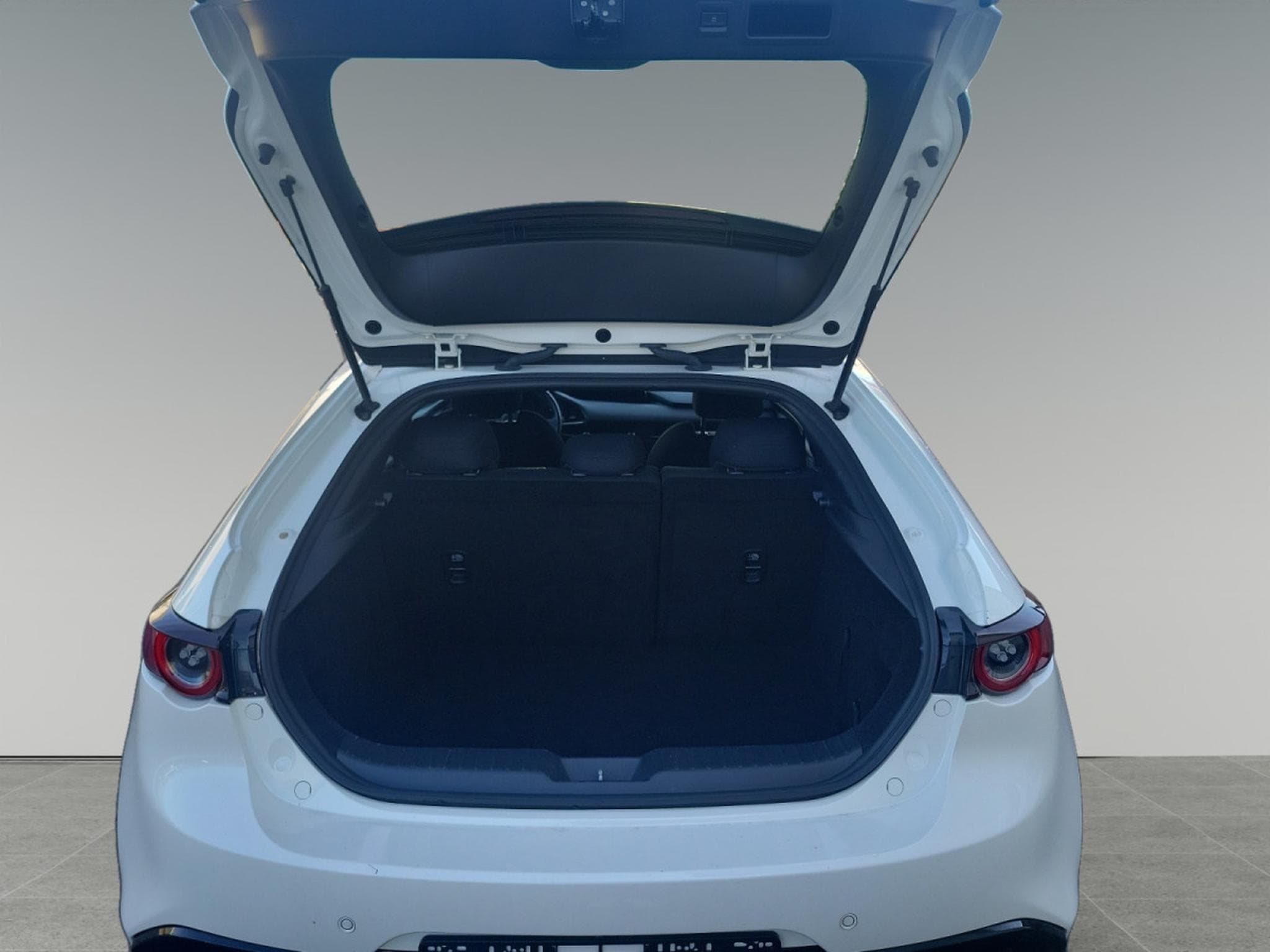 Mazda 3 2.0 SKYACTIV-G 6MT 122 SKYDRIVE SPORT (2019) - Foto 19