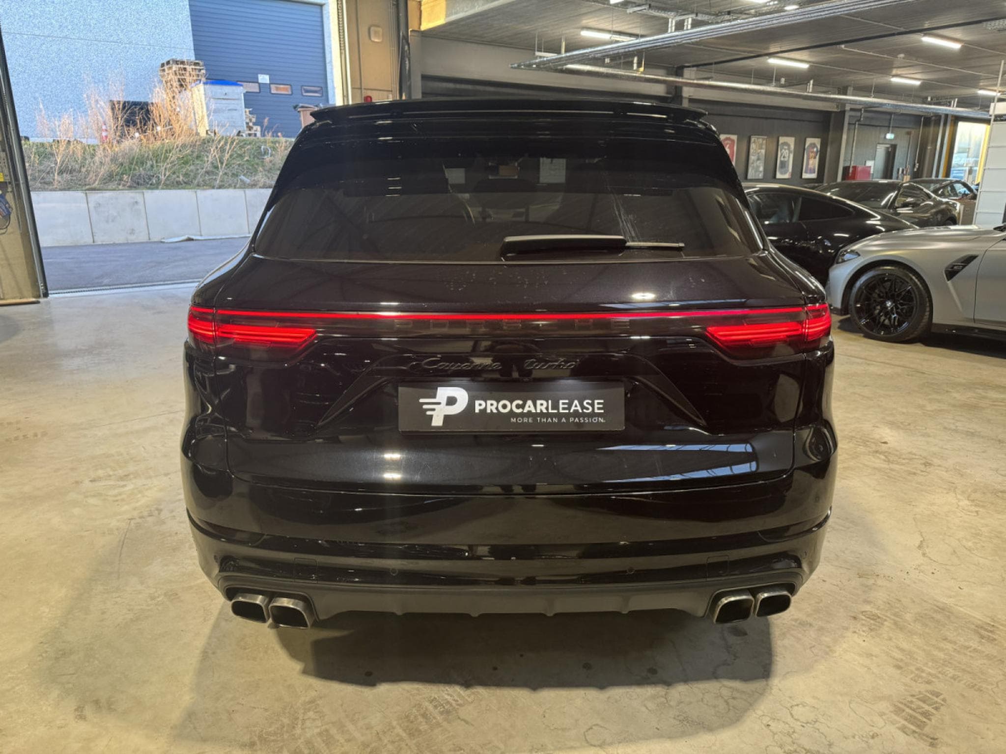 Porsche Cayenne Cayenne Turbo/21/Pano/Camera/ Burmester/ (2018) - Foto 3