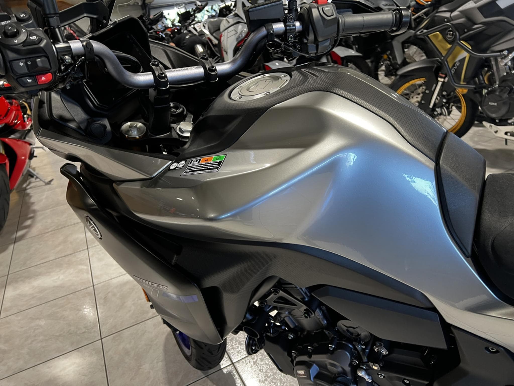 Yamaha Tracer 7 GT inclus valises (2025) - Foto 6