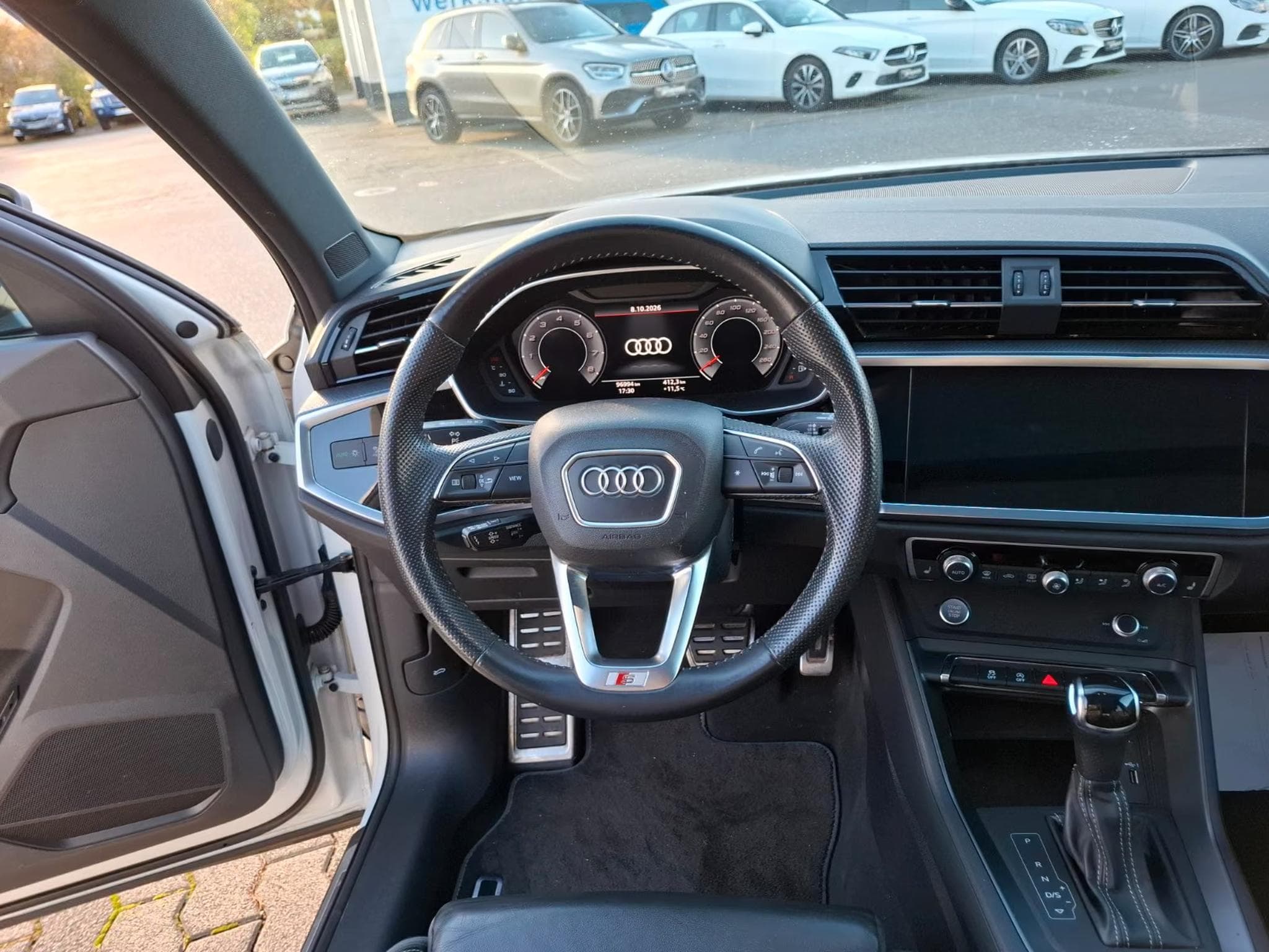 Audi Q3 40 TFSI quattro S line AHK 19" LED PANO (2019) - Photo 5
