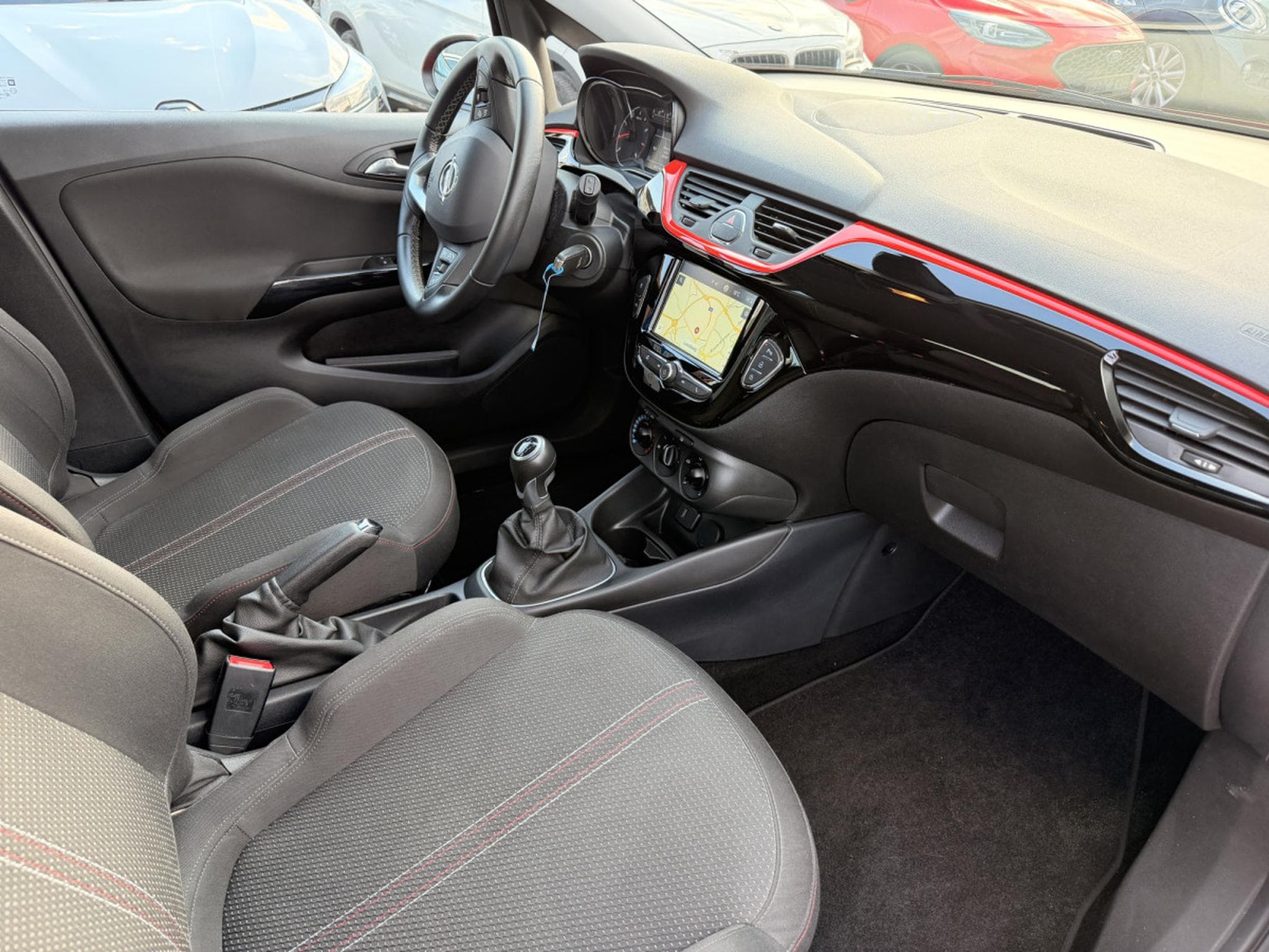 Opel Corsa 1.4 Black Édition 100 Turbo (2018) - Foto 3