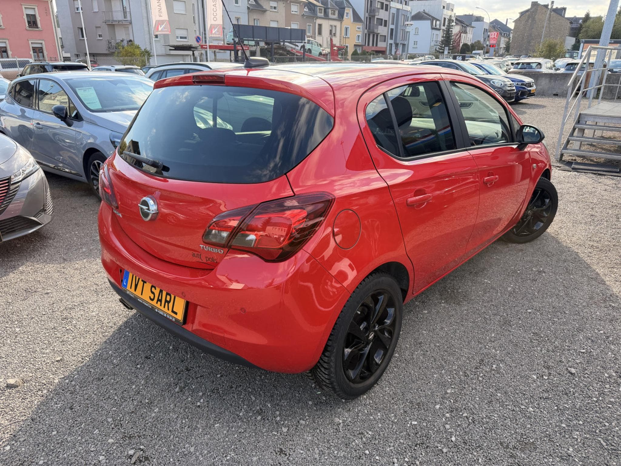 Opel Corsa 1.4 Black Édition 100 Turbo (2018) - Foto 5