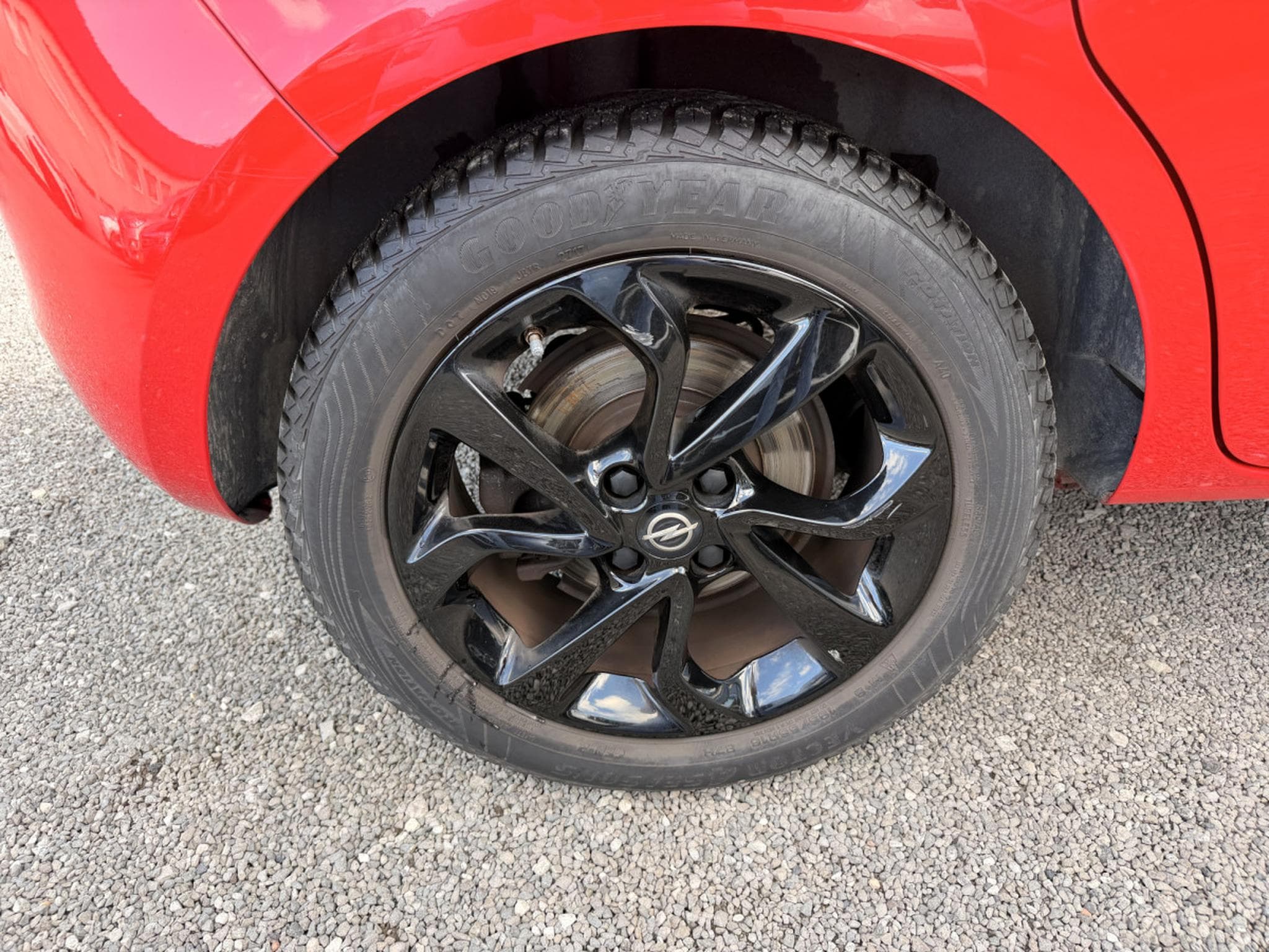 Opel Corsa 1.4 Black Édition 100 Turbo (2018) - Foto 10