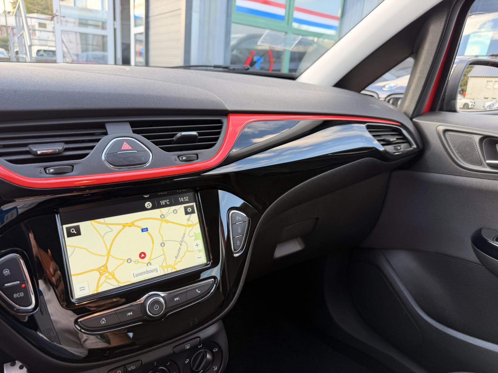 Opel Corsa 1.4 Black Édition 100 Turbo (2018) - Foto 17