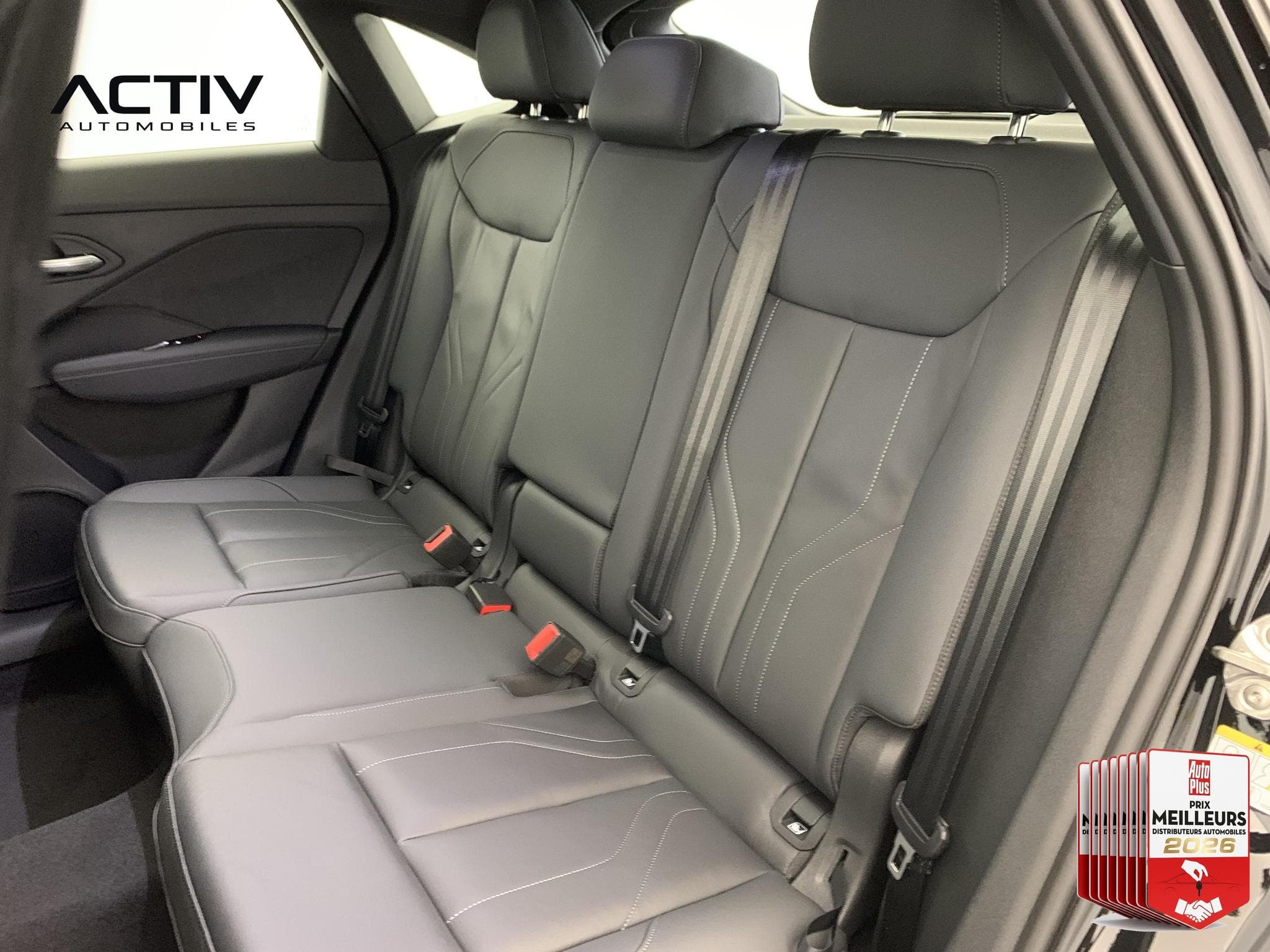 Audi Q3 E-HYBRID 272 CH S TRONIC 6 S LINE (2026) - Photo 25