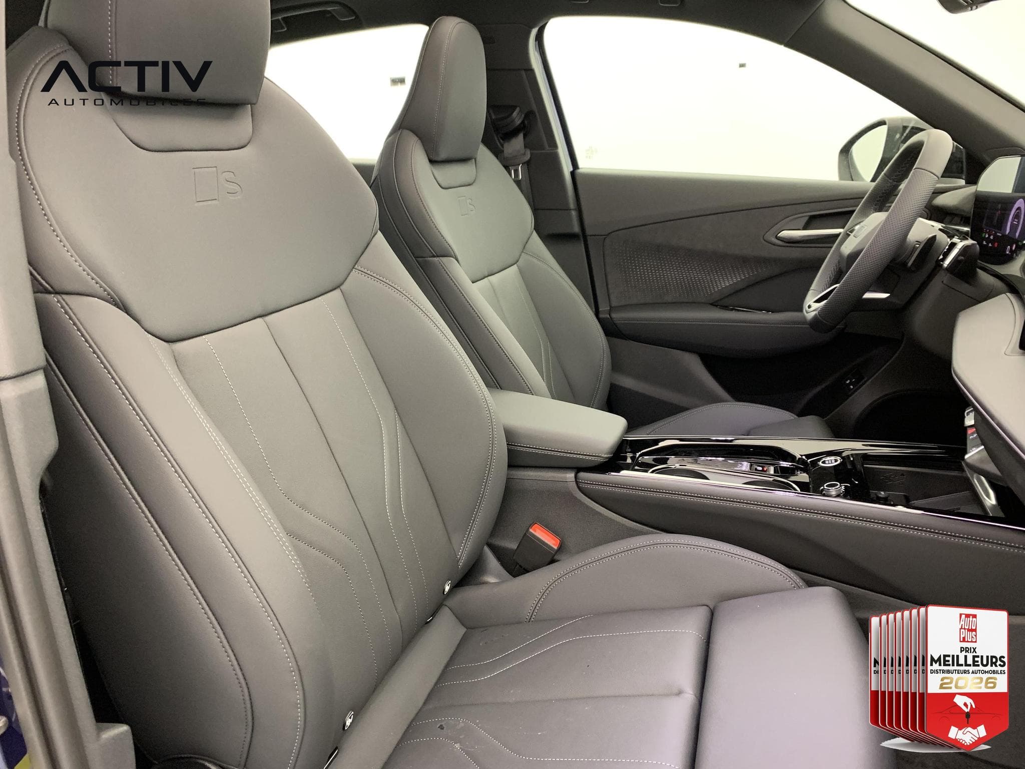 Audi Q3 E-HYBRID 272 CH S TRONIC 6 S LINE (2026) - Photo 9