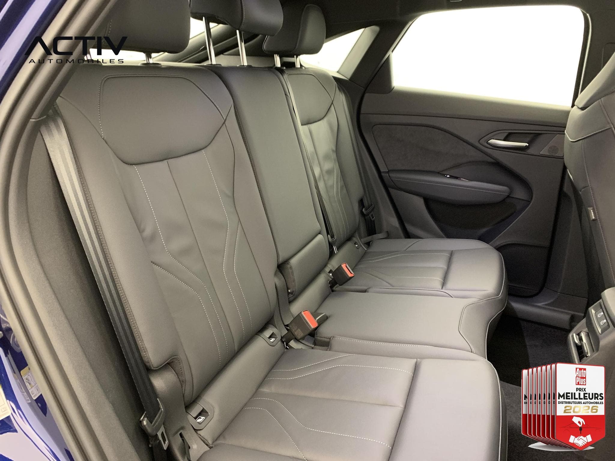 Audi Q3 E-HYBRID 272 CH S TRONIC 6 S LINE (2026) - Photo 10